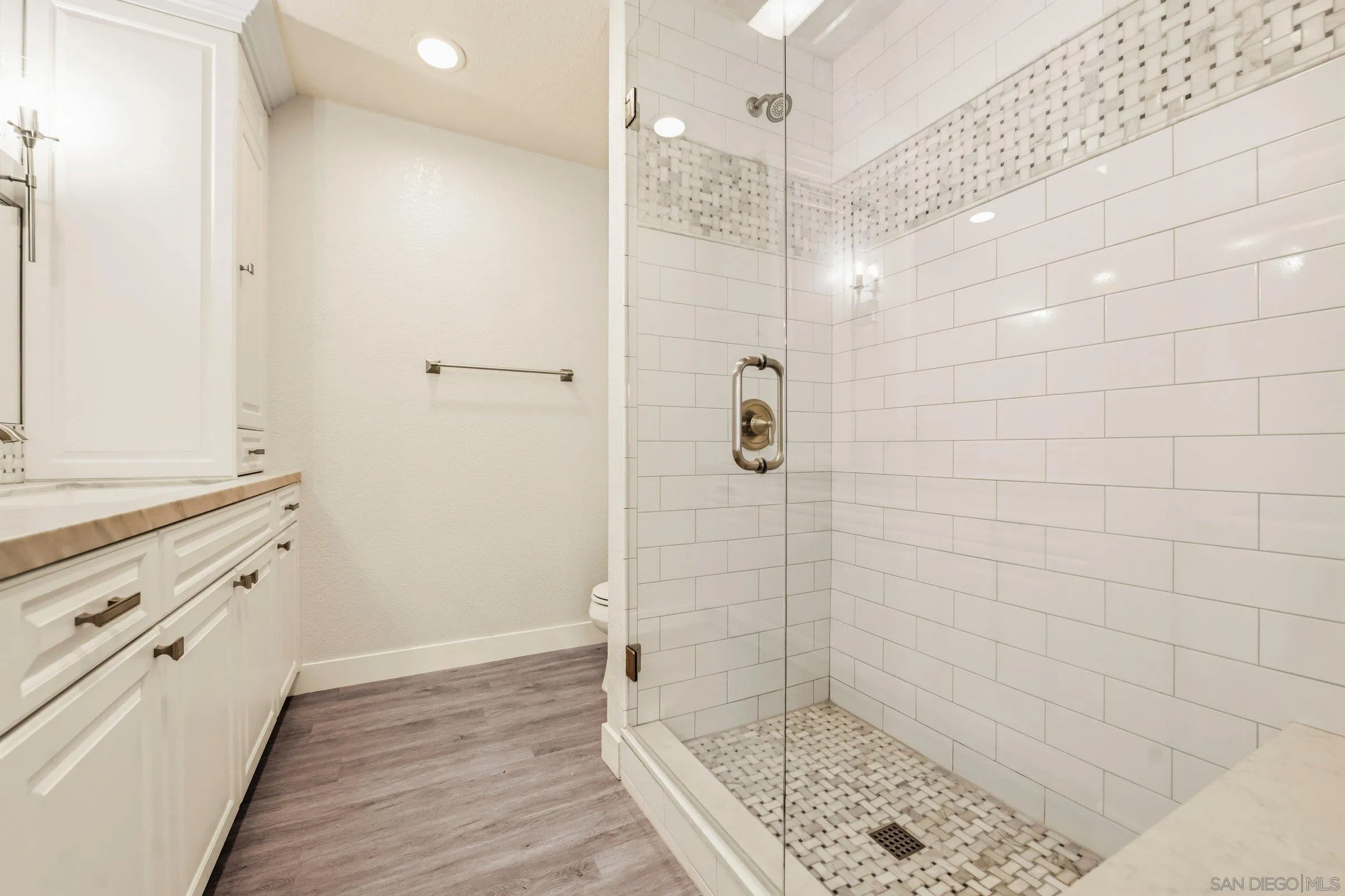 Photo #25: 260013498 Listing: Photo #25