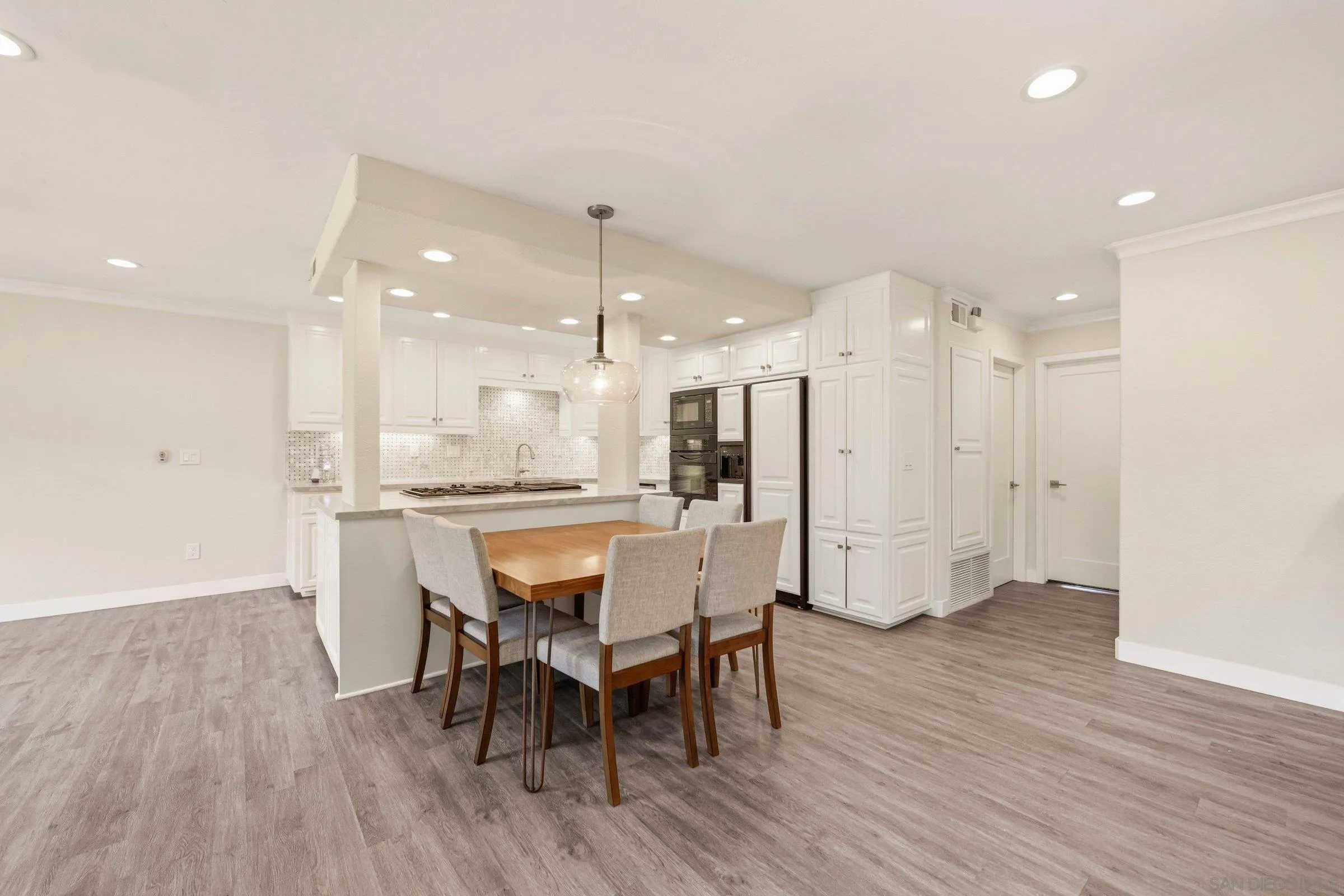 Photo #12: 260013498 Listing: Photo #12