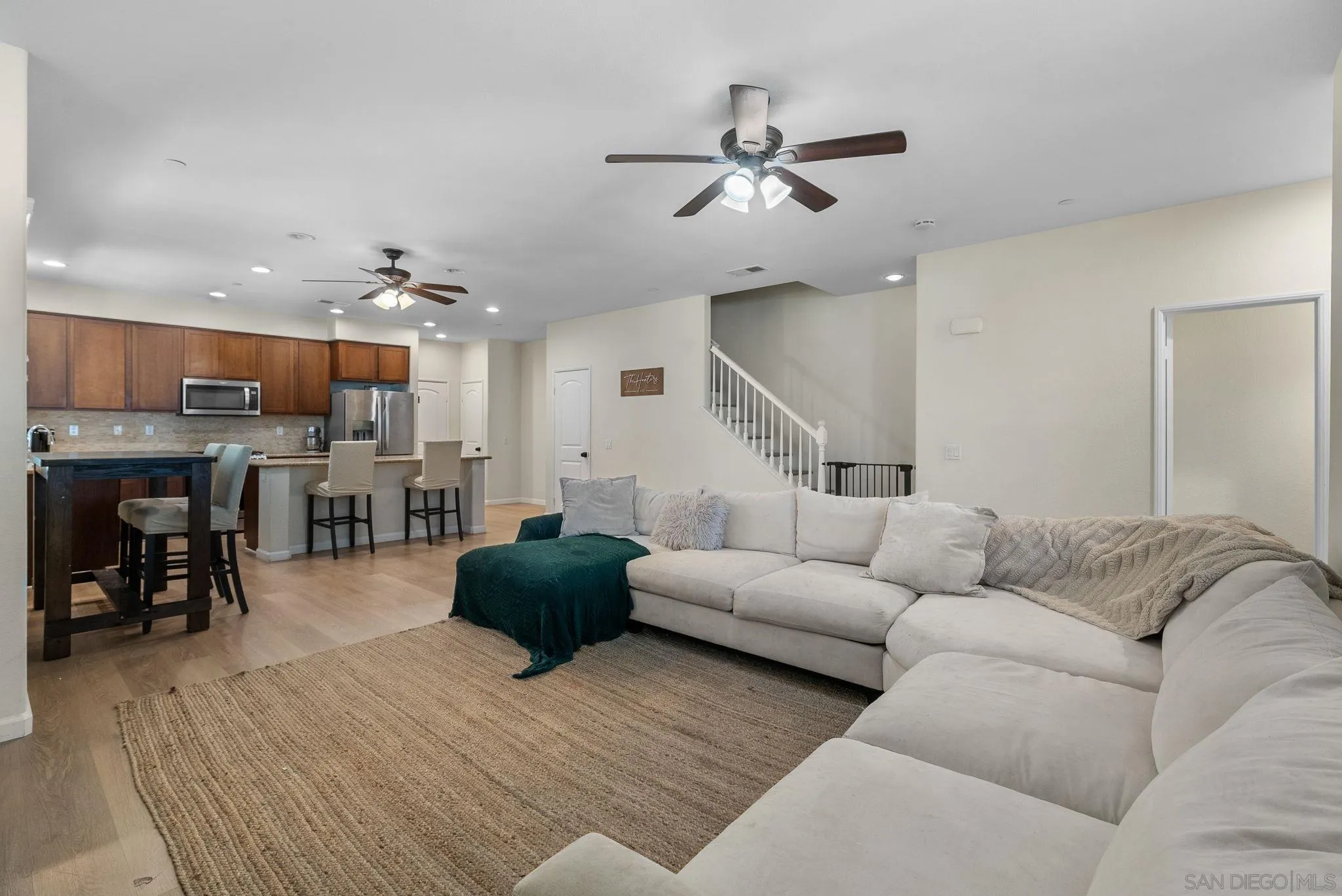 Photo #1: 260013499 Listing: Photo #1