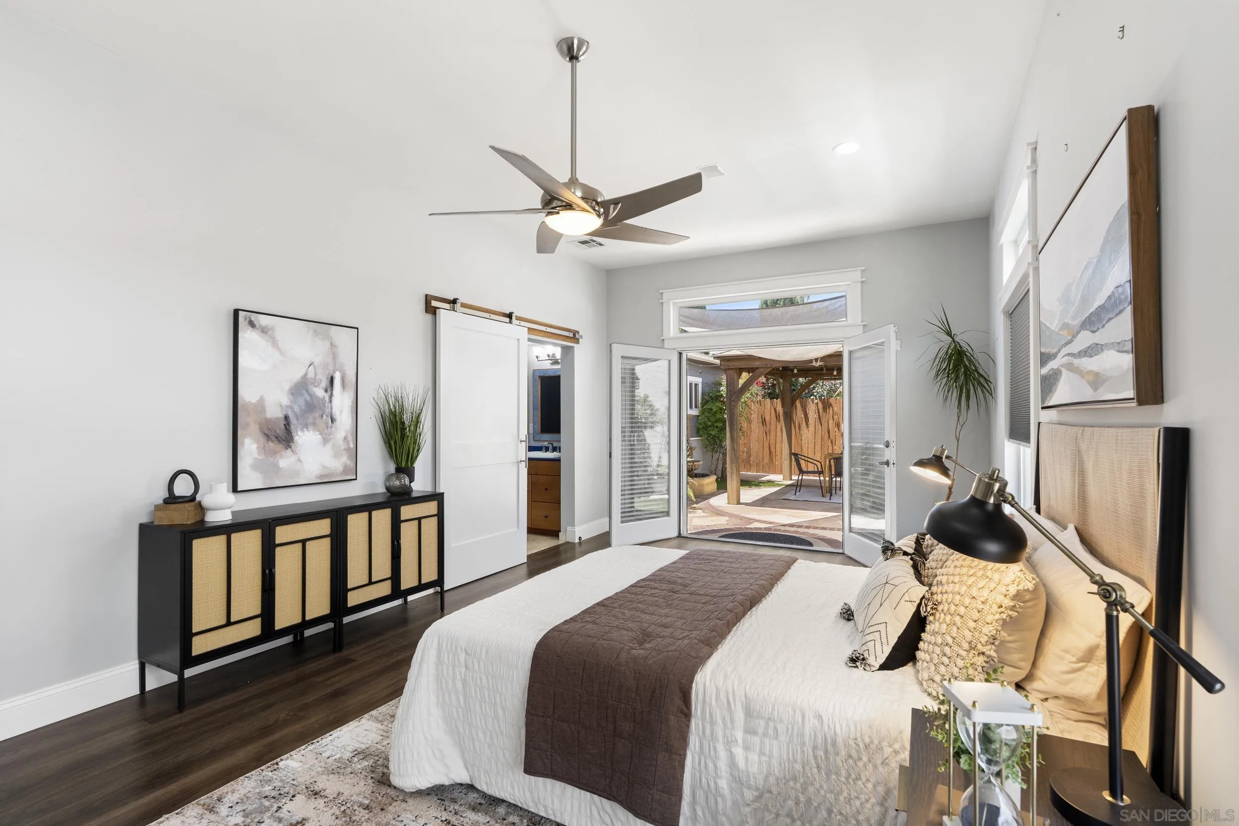 https://cdn.realtyfeed.com/cdn/127/260013504/612ce14f73753914b08181a4685ae159.webp