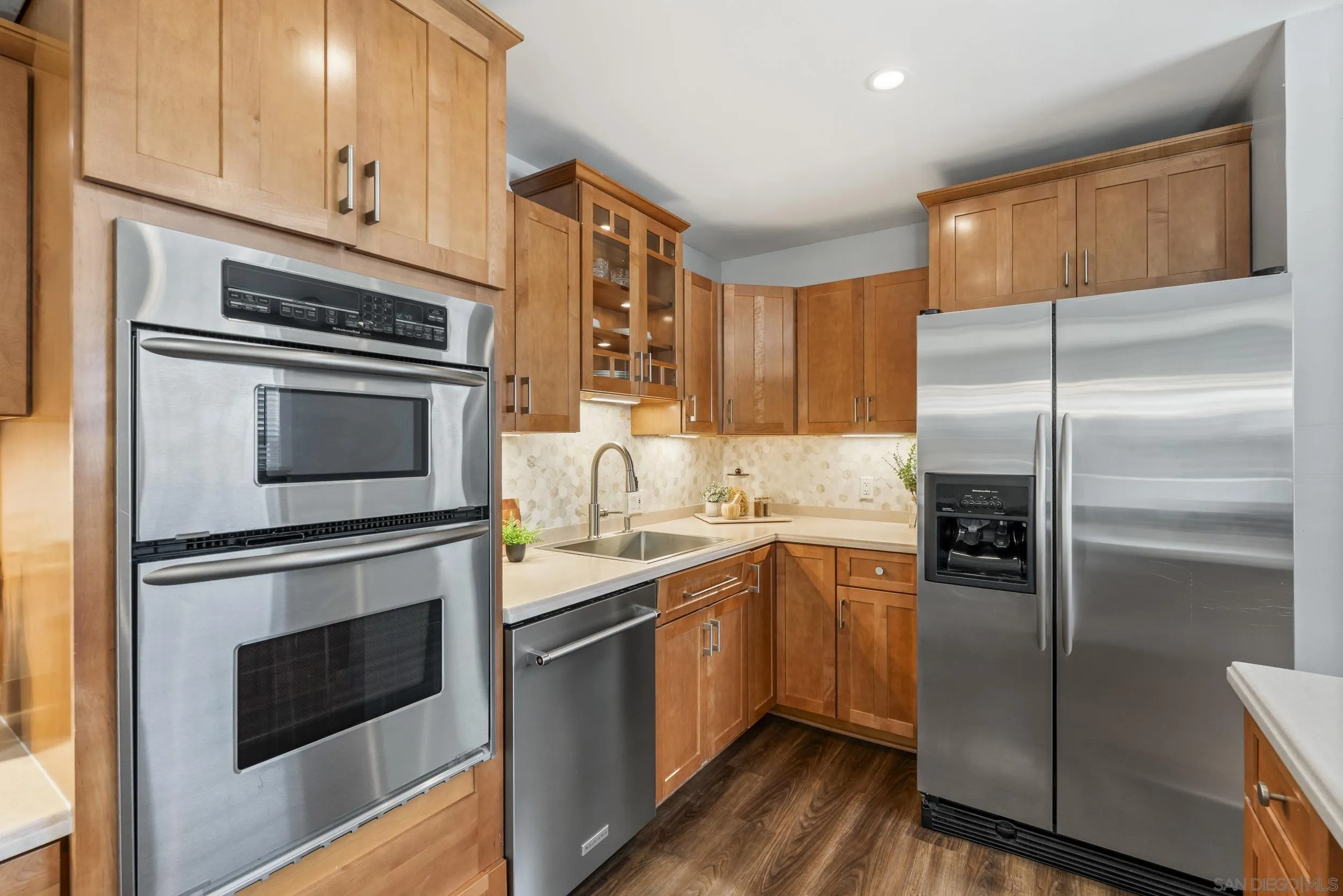 https://cdn.realtyfeed.com/cdn/127/260013504/72c77f70ae64f8bd8997fd9a8dca6565.webp