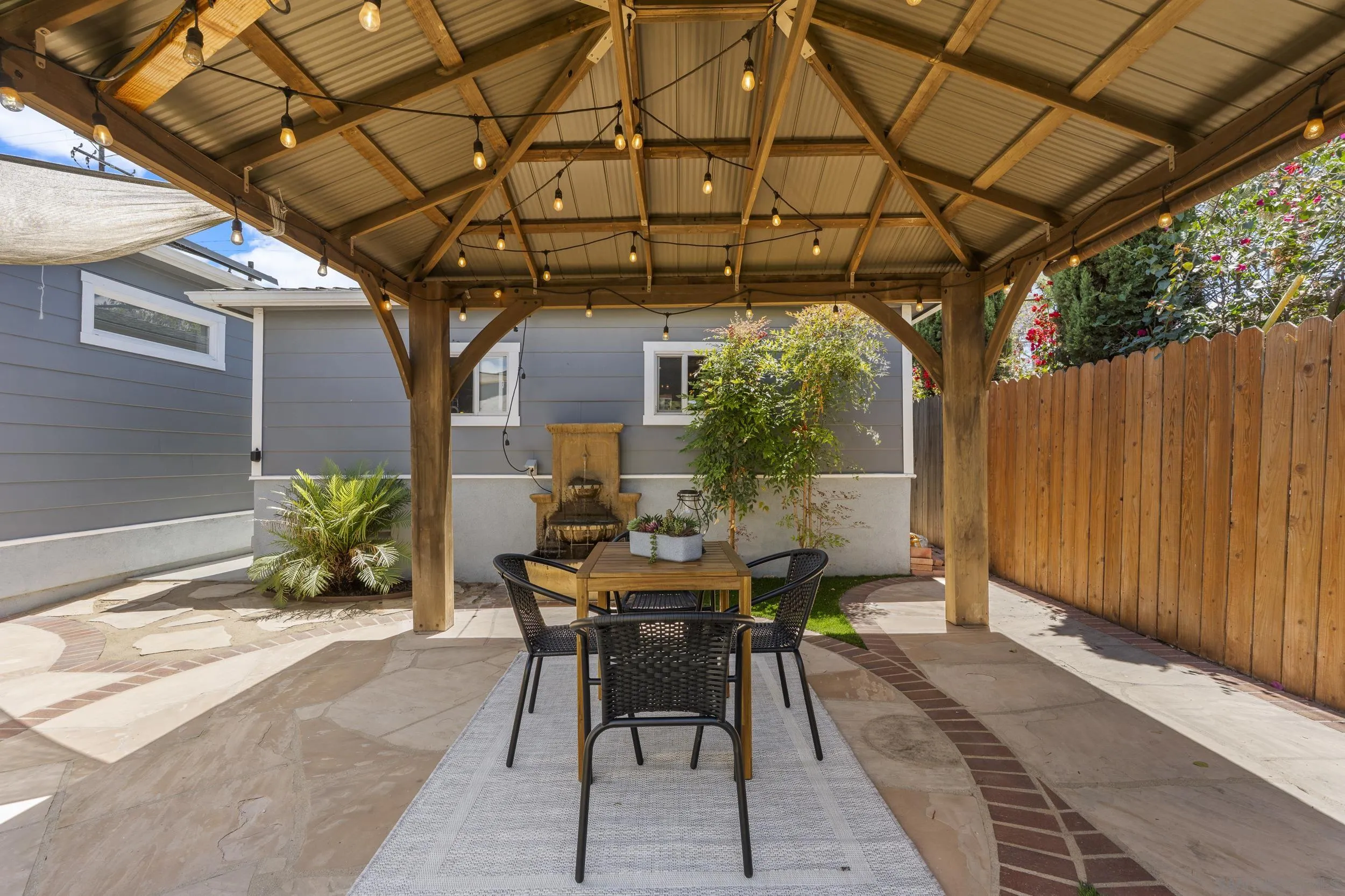 https://cdn.realtyfeed.com/cdn/127/260013504/9b2e079091d8c119303de6f868e0f641.webp