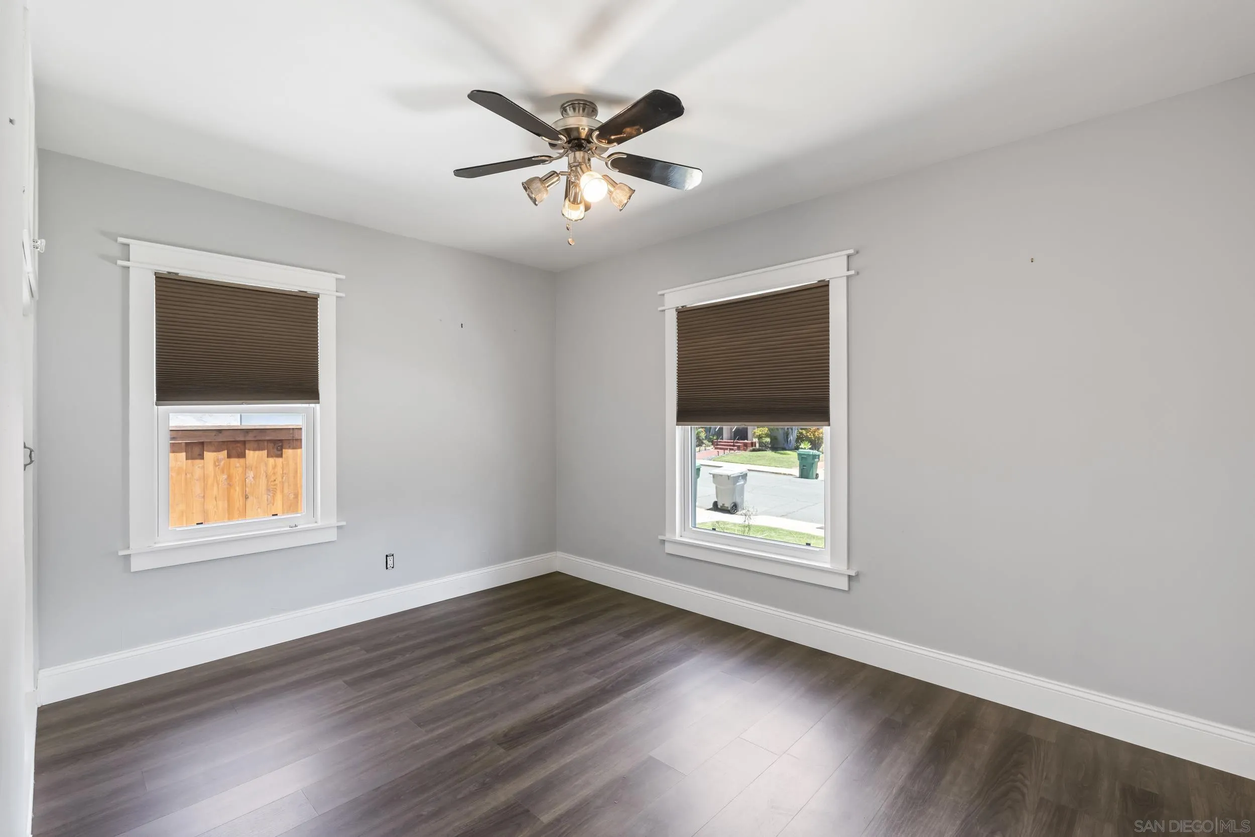 https://cdn.realtyfeed.com/cdn/127/260013504/a126a4a320f98453274c31348fcb0498.webp