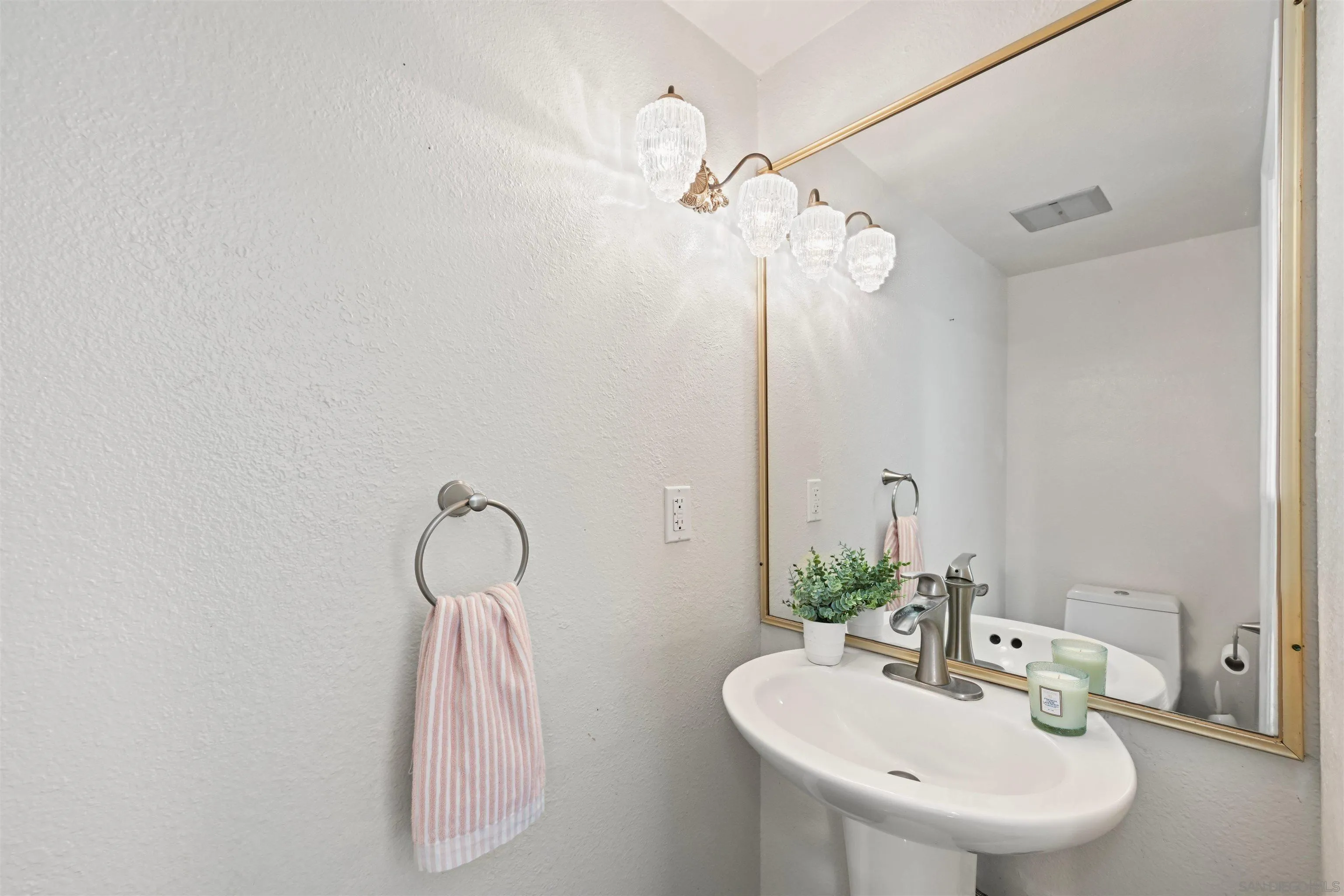 Photo #18: 260013511 Listing: Photo #18