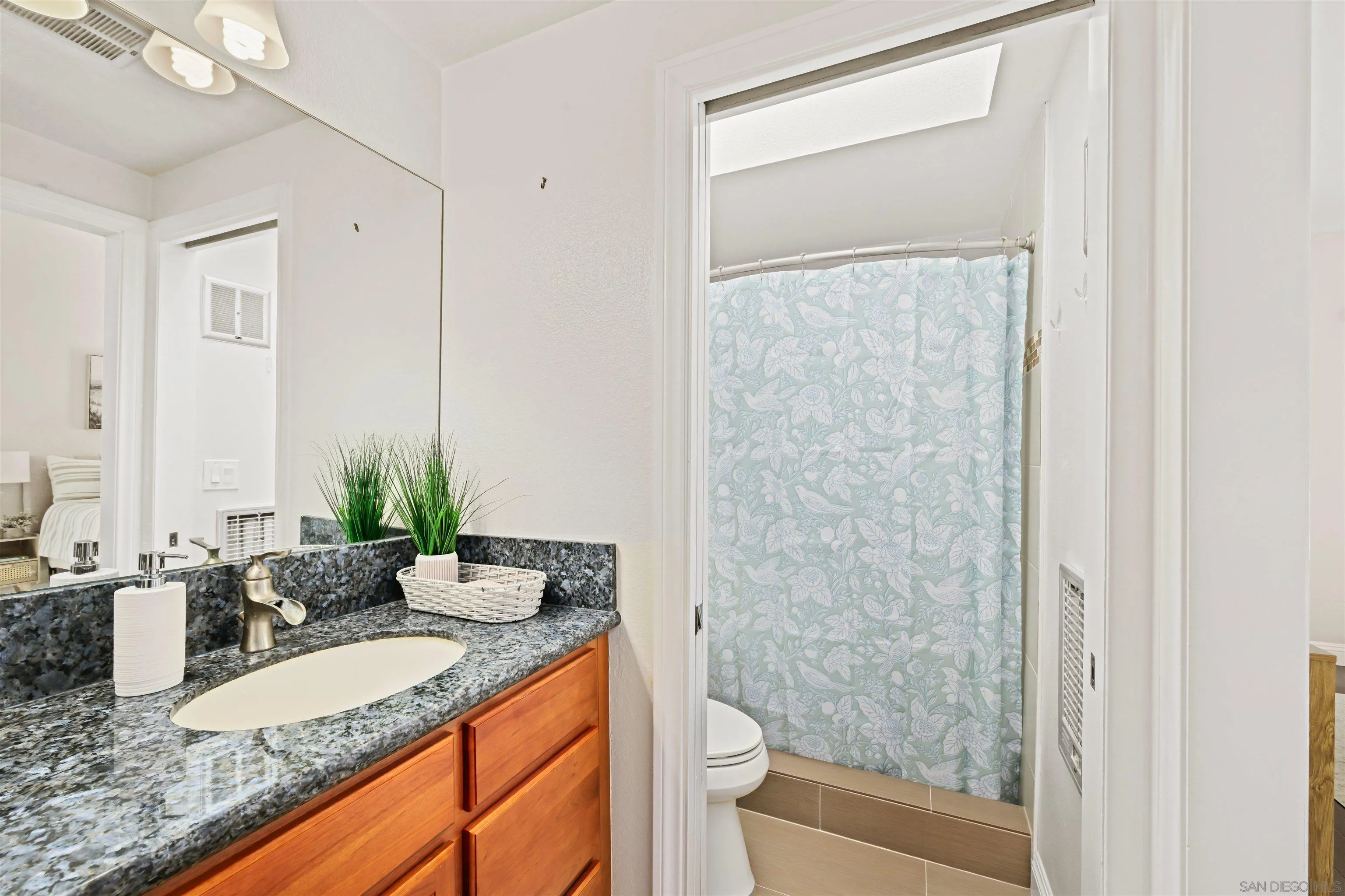 Photo #22: 260013511 Listing: Photo #22