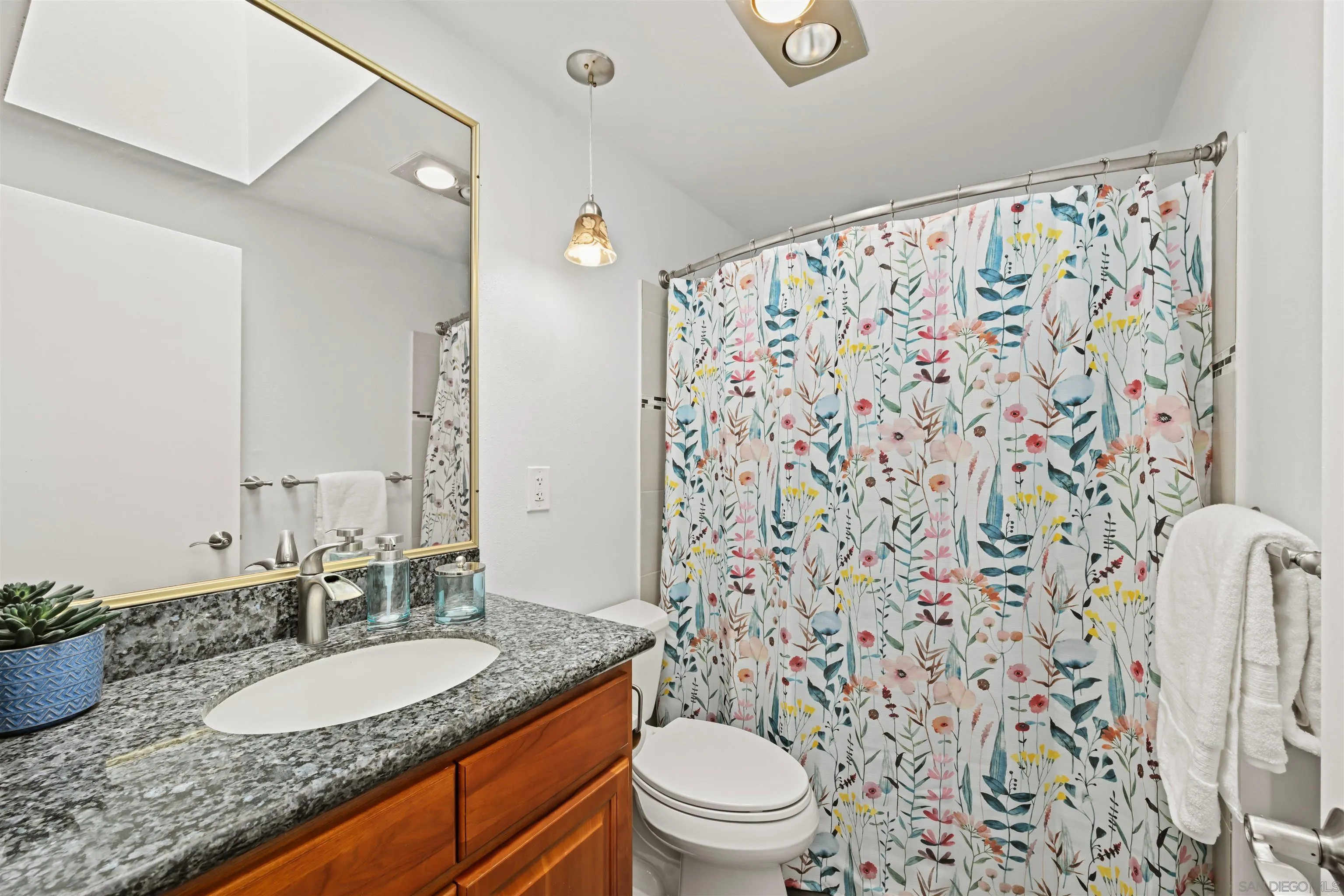 Photo #24: 260013511 Listing: Photo #24