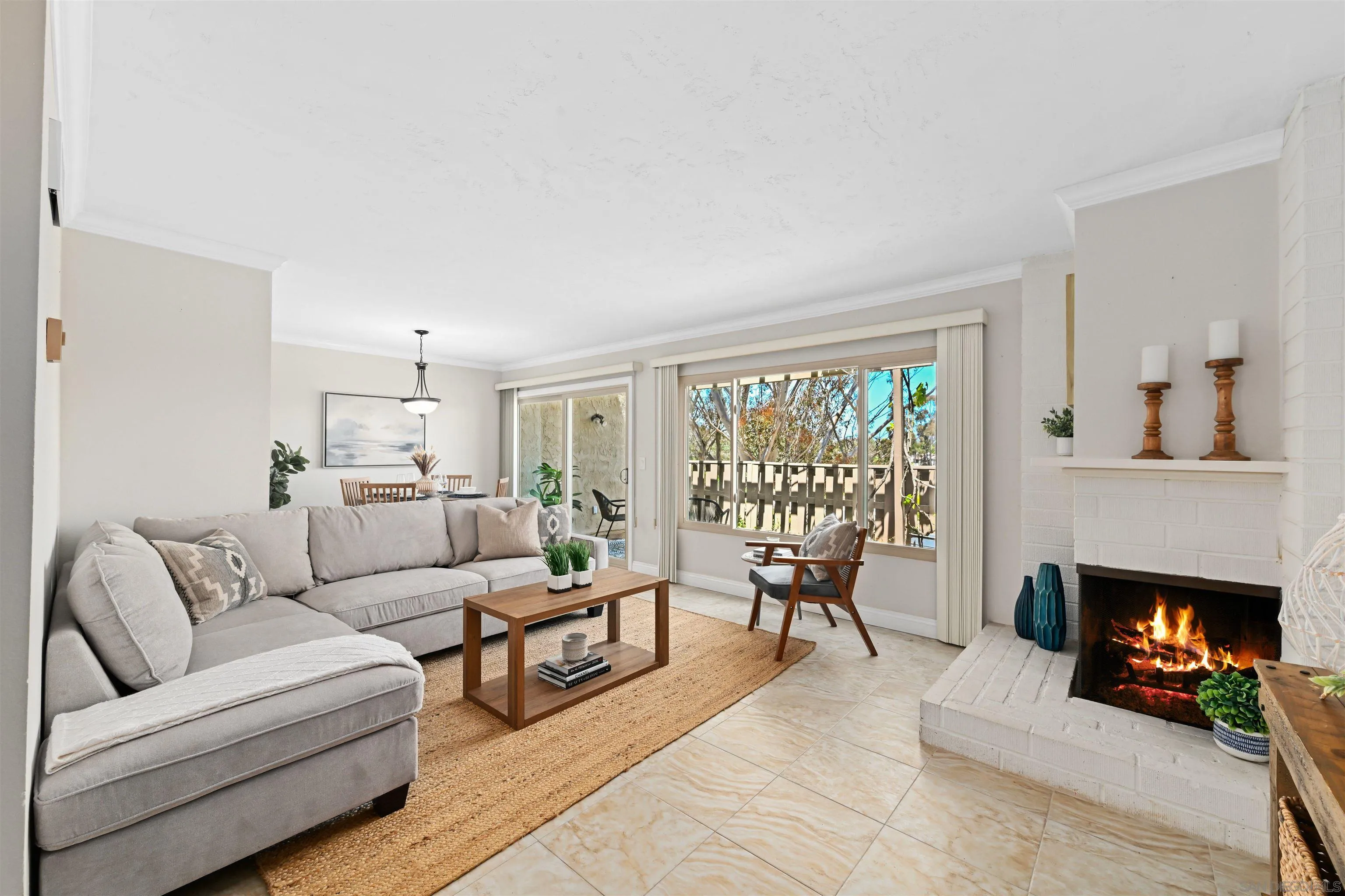Photo #1: 260013511 Listing: Photo #1