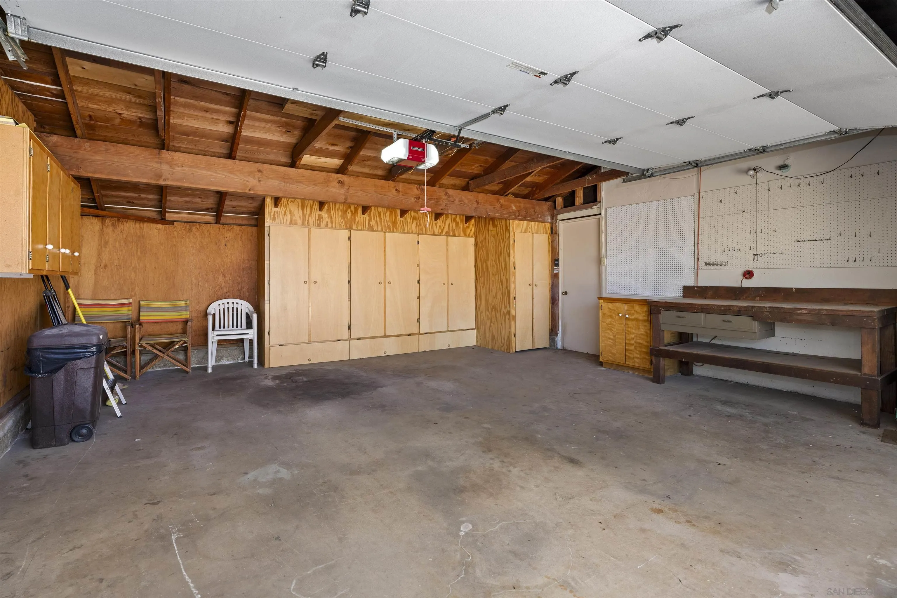 https://cdn.realtyfeed.com/cdn/127/260013512/0a78f2e370281c4ac6e521b3972e0011.webp