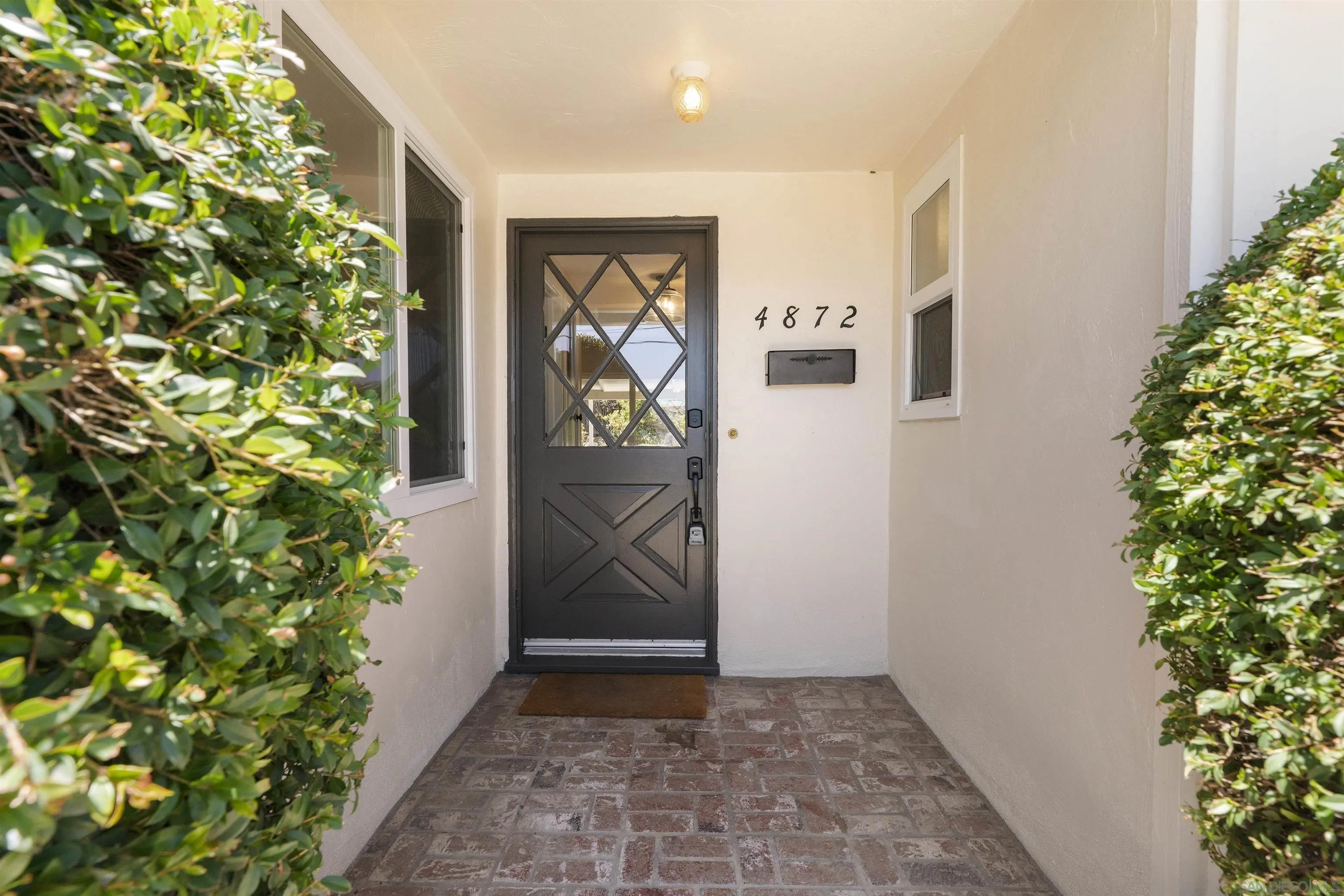 https://cdn.realtyfeed.com/cdn/127/260013512/1b1793da6ab2110da856f08e808df560.webp
