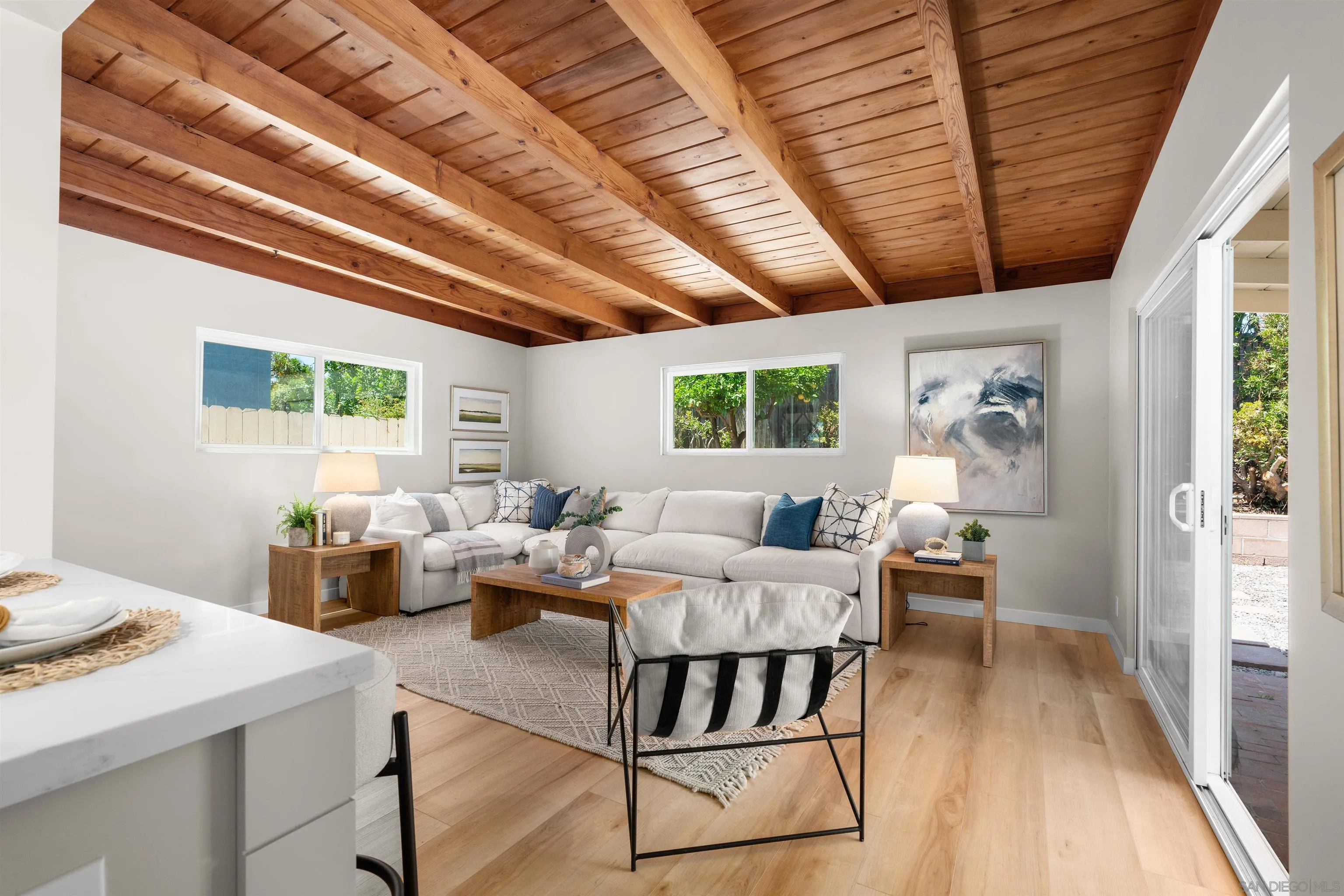 https://cdn.realtyfeed.com/cdn/127/260013512/7649af5d00217655711be560c0faa98a.webp