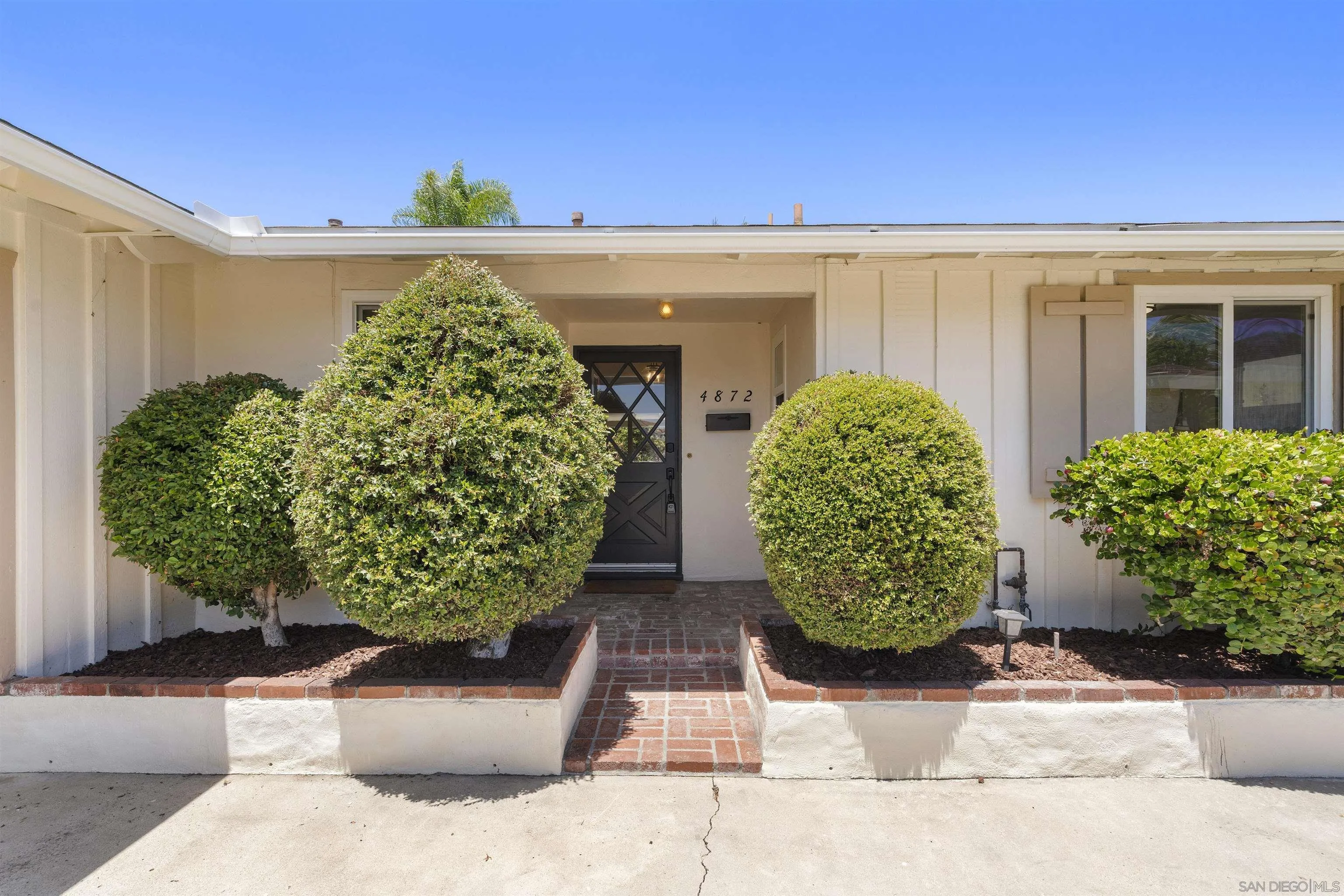 https://cdn.realtyfeed.com/cdn/127/260013512/bd449c50f94646f57612c3c6bb032625.webp