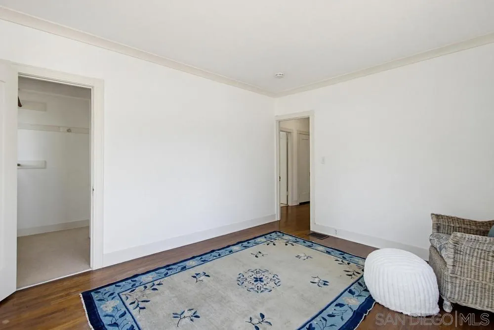 https://cdn.realtyfeed.com/cdn/127/260013514/0cb0d6488a9f84ac50d2b427830a2a81.webp