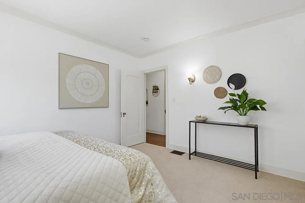 https://cdn.realtyfeed.com/cdn/127/260013514/2e490cd993551402add75561d05ed9ef.webp