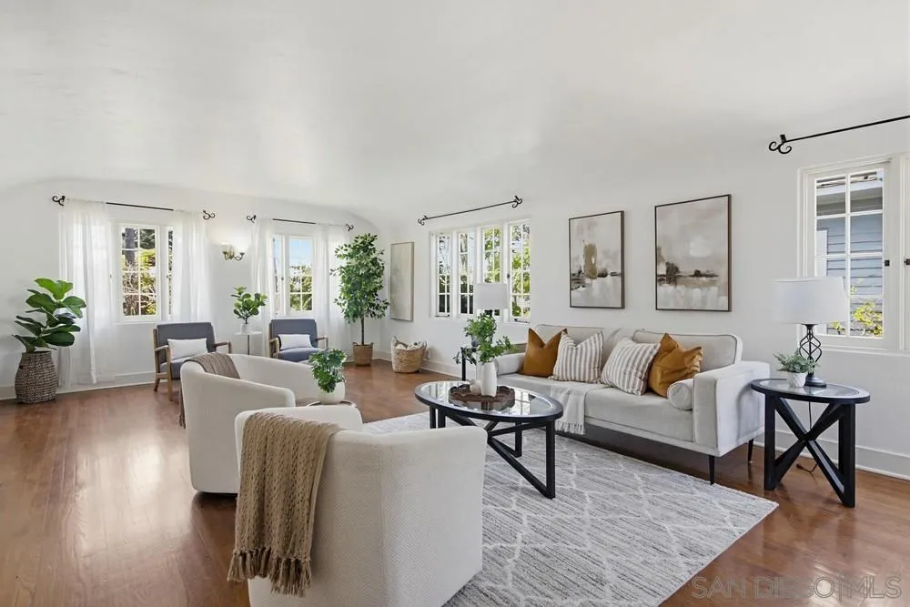 https://cdn.realtyfeed.com/cdn/127/260013514/3dc49bfcd3a8ba0528233dd6dcfb0333.webp