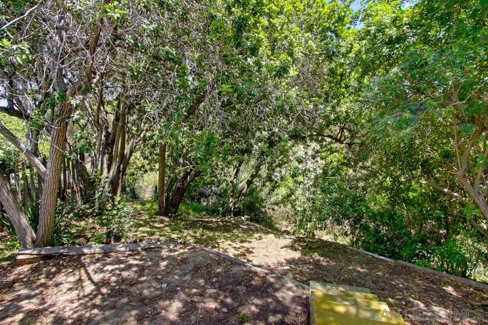https://cdn.realtyfeed.com/cdn/127/260013514/583cda743592c2d6ca27e6664a2a43b7.webp