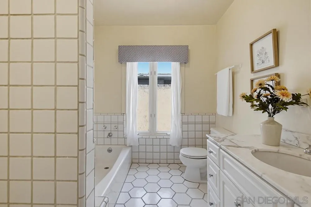 https://cdn.realtyfeed.com/cdn/127/260013514/588152c5769b92ed974ae56a29bf4177.webp