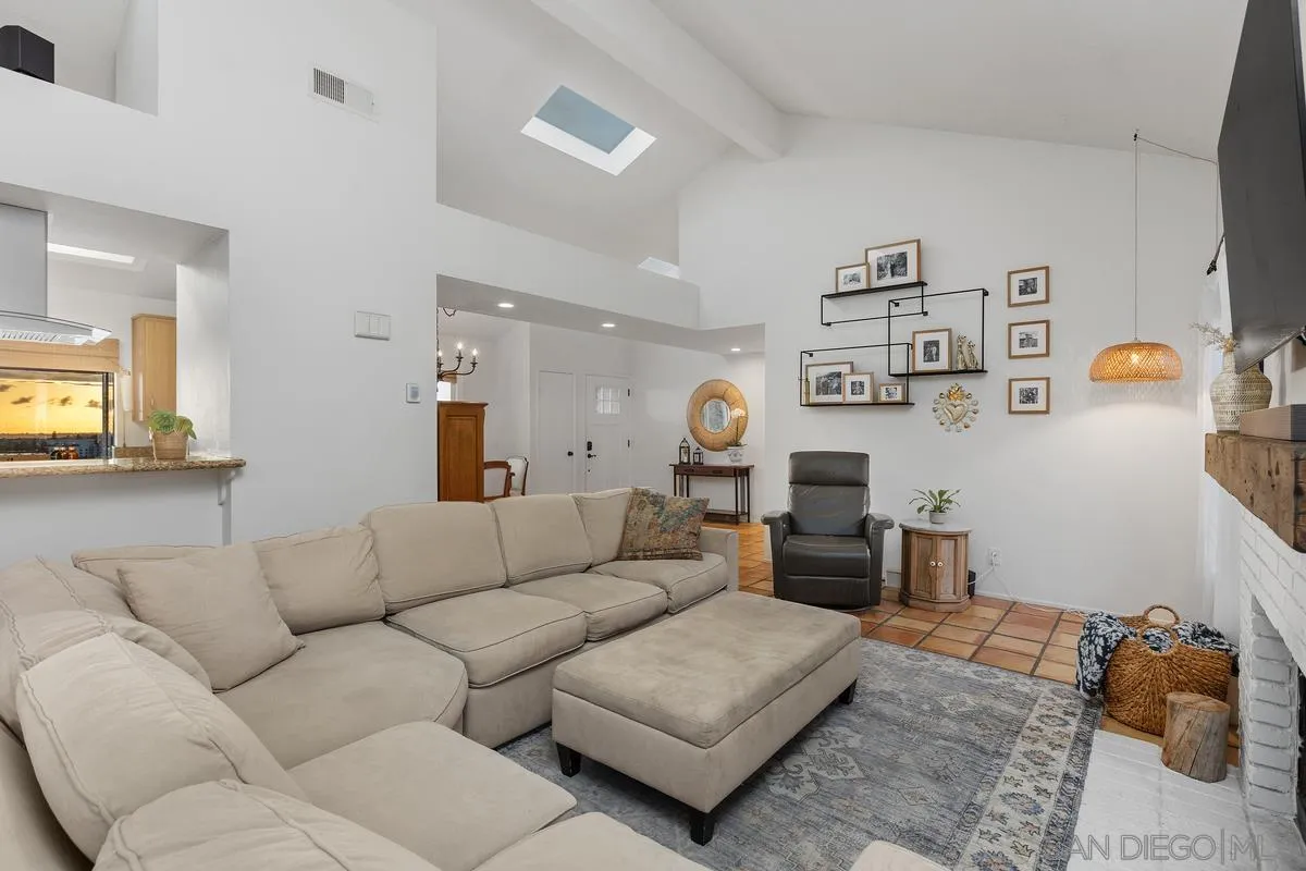 https://cdn.realtyfeed.com/cdn/127/260013516/65cfa75dced09400cd86706eb7b72814.webp