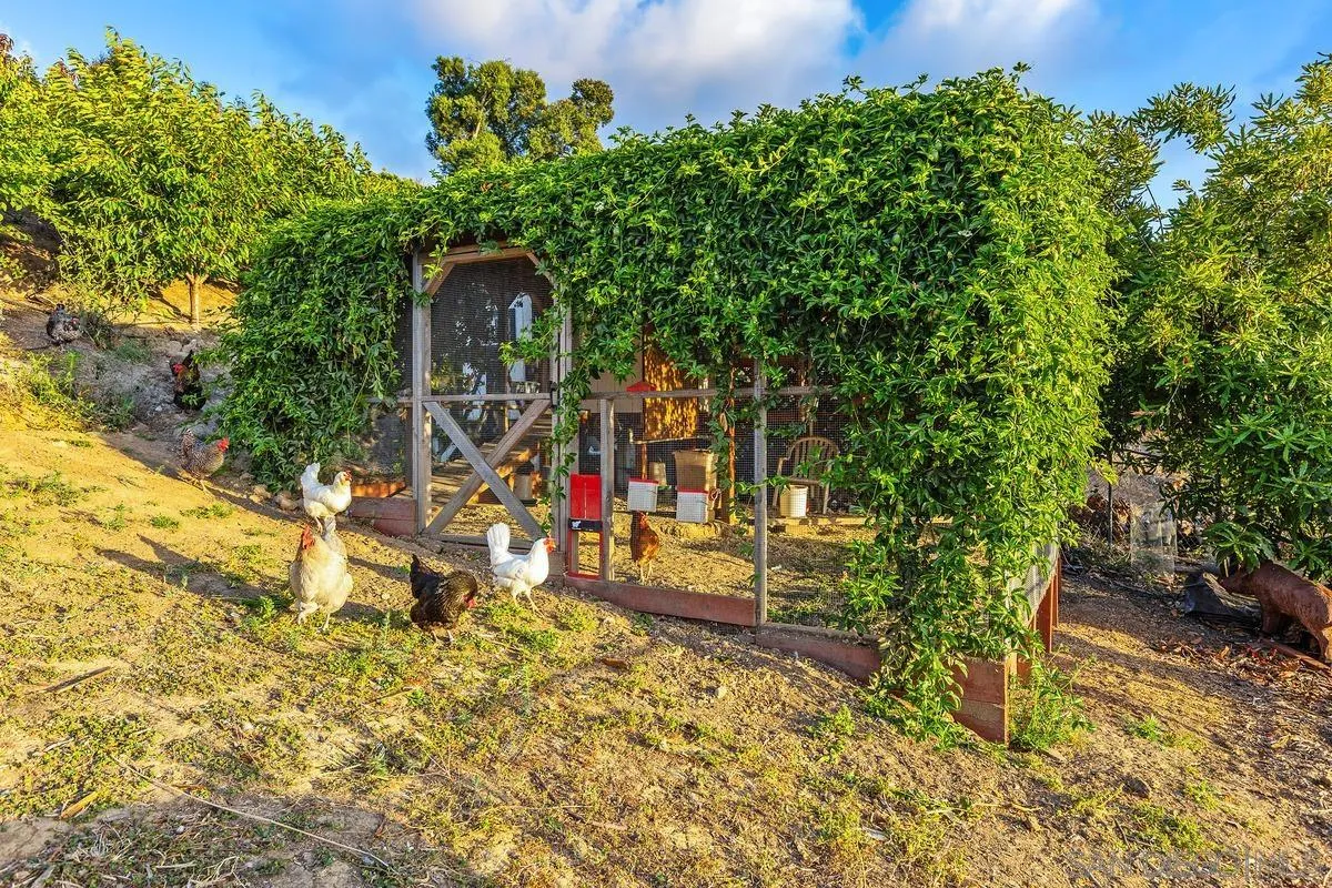 https://cdn.realtyfeed.com/cdn/127/260013516/6cc087d6d81923ec3dcb8fcbaa67a144.webp