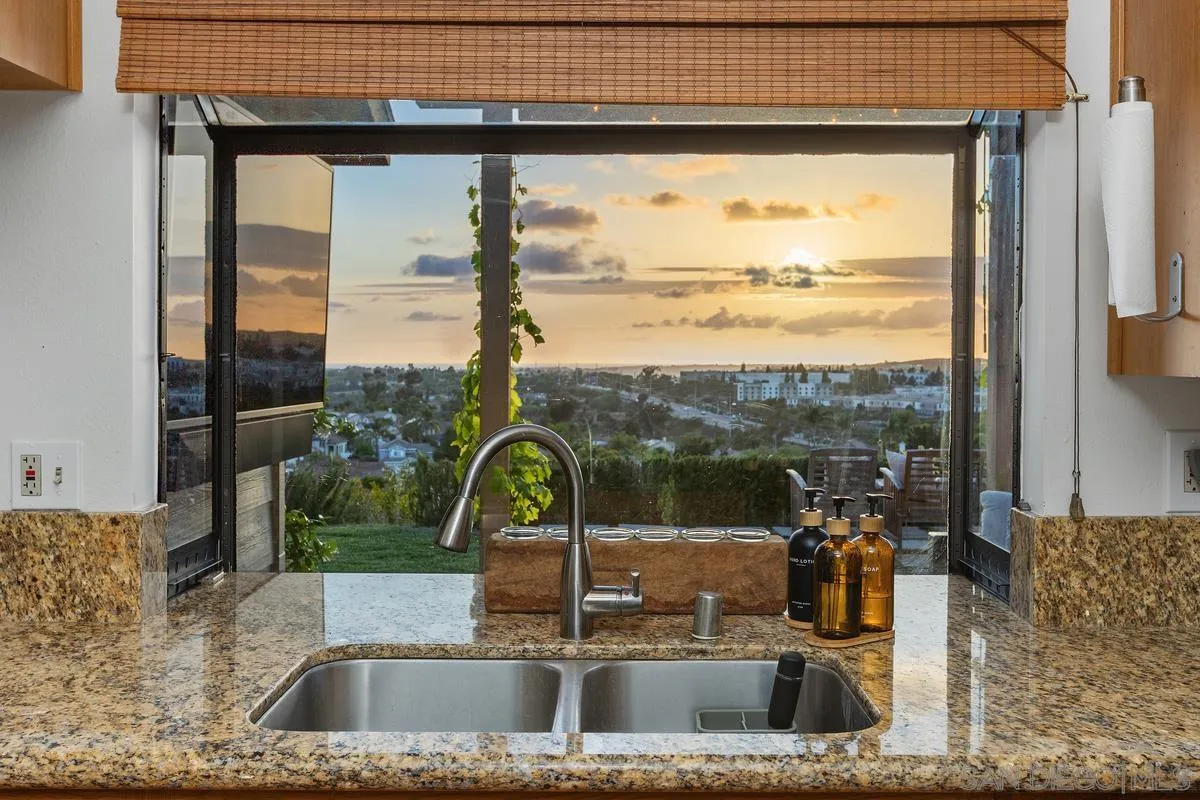 https://cdn.realtyfeed.com/cdn/127/260013516/fea7f2c59101f77a5981d8725faa11ba.webp