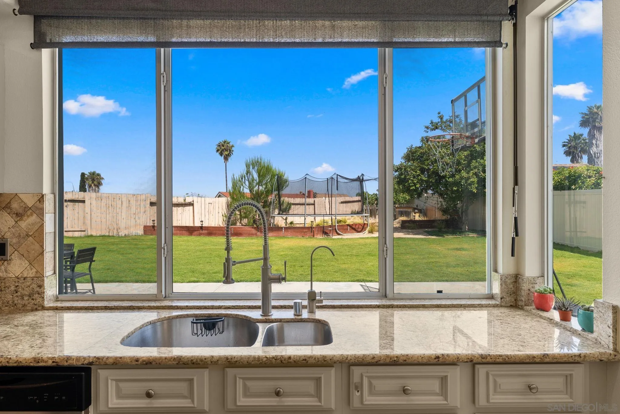 https://cdn.realtyfeed.com/cdn/127/260013518/0bc2690154090487ecf355186d0f13f2.webp