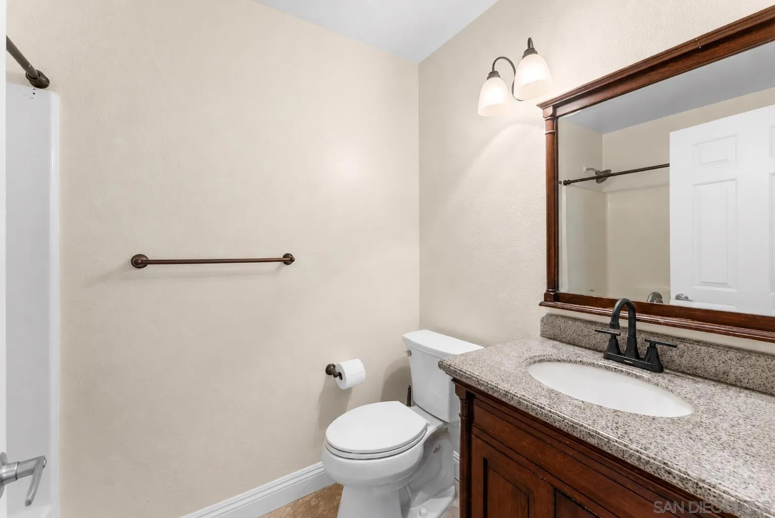 https://cdn.realtyfeed.com/cdn/127/260013518/0da85aa4ba28503f86f00f1e0890cb84.webp