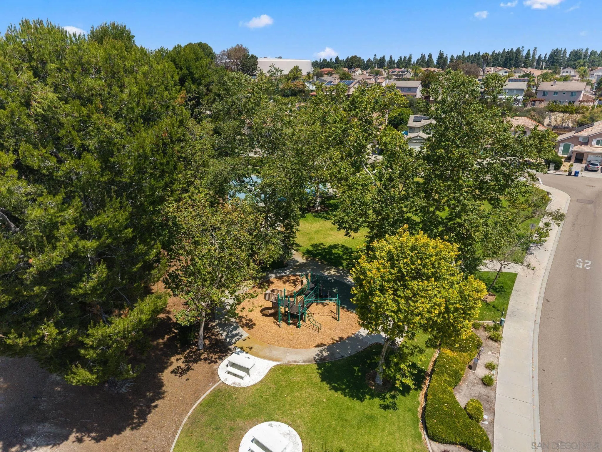 https://cdn.realtyfeed.com/cdn/127/260013518/29a3ff47dd11f790d2484041c32309a5.webp
