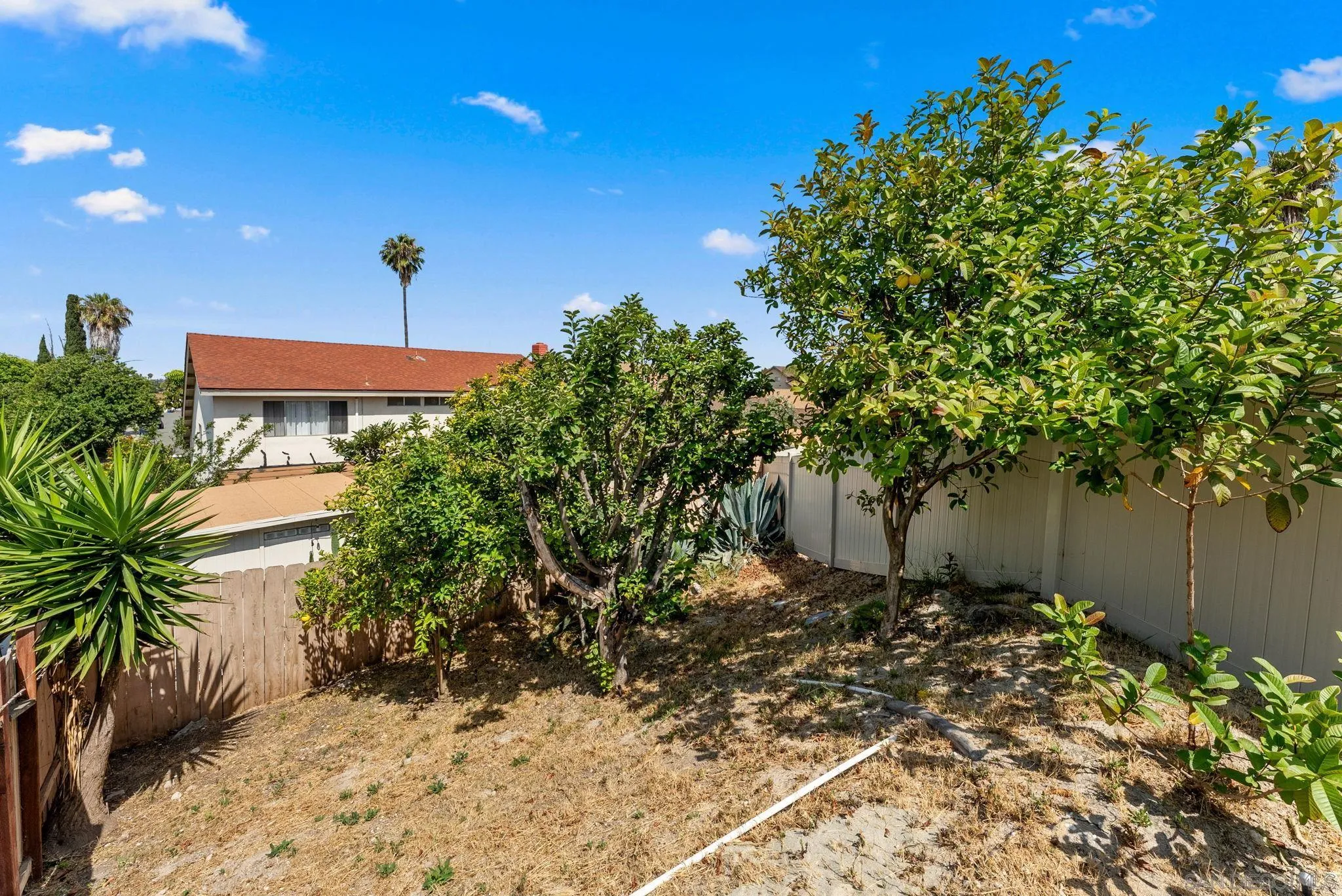 https://cdn.realtyfeed.com/cdn/127/260013518/388a39b3e2d2e73f18373f26a2315f5e.webp