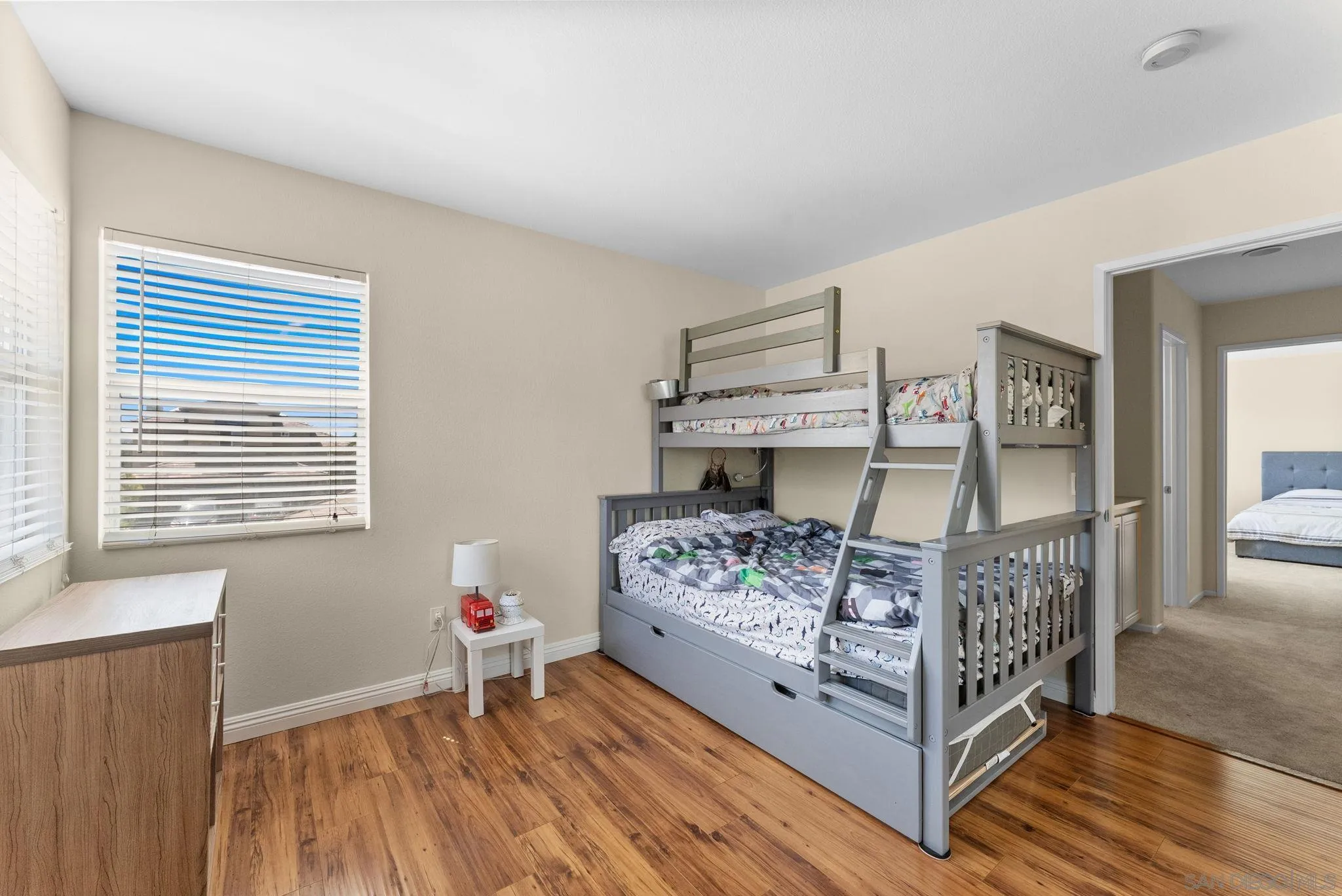 https://cdn.realtyfeed.com/cdn/127/260013518/49ace8c2c3c2bde922f4844ac4653916.webp