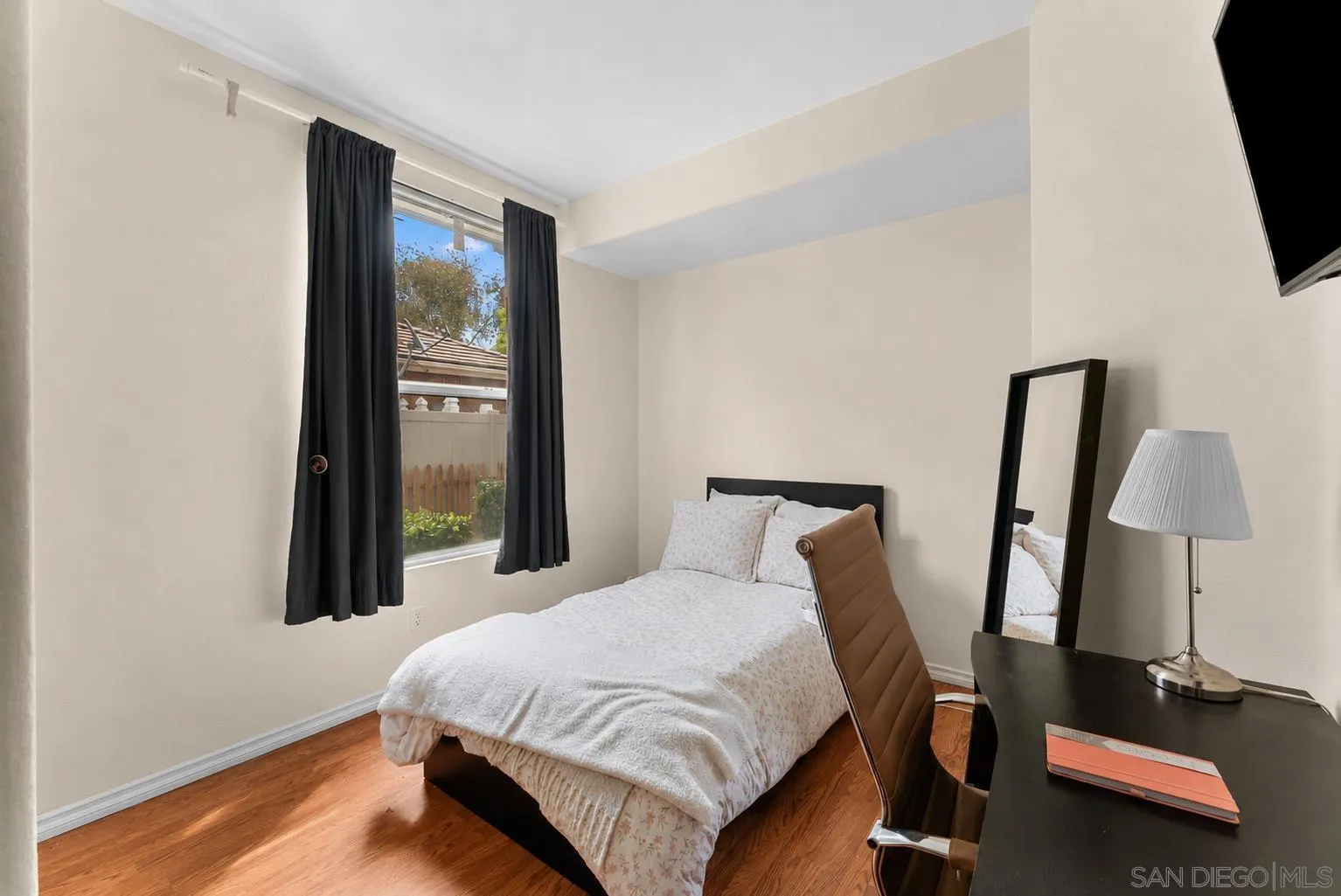 https://cdn.realtyfeed.com/cdn/127/260013518/57cdc31f5d43bc58527dc63d077b5da9.webp