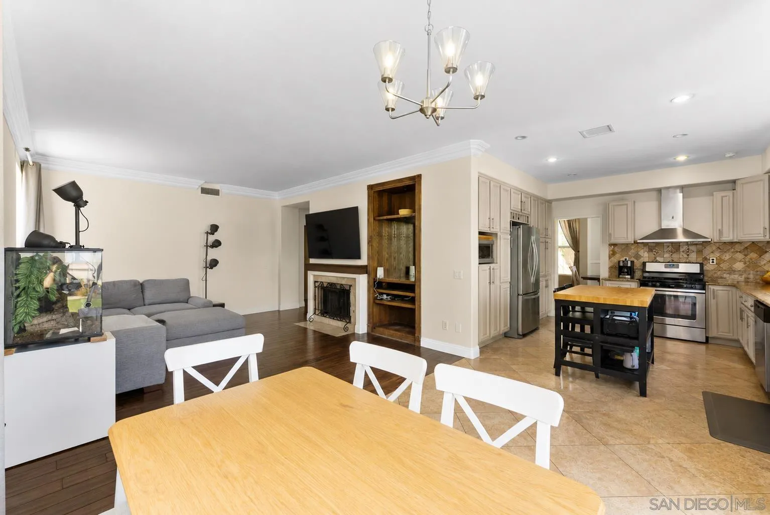 https://cdn.realtyfeed.com/cdn/127/260013518/5a79227ed8b2705ff57320429cdfae79.webp