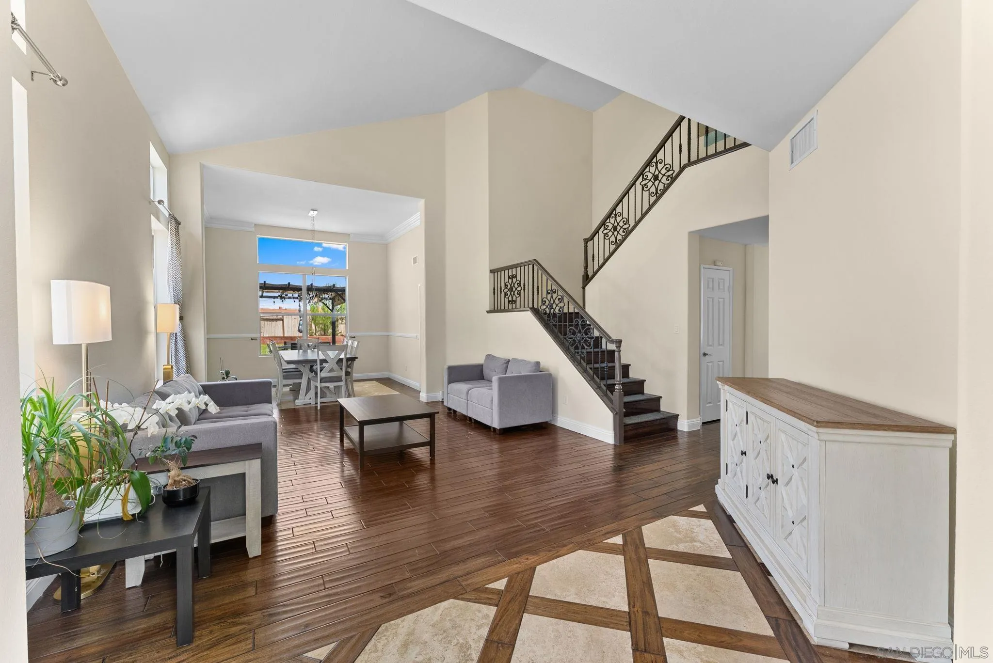 https://cdn.realtyfeed.com/cdn/127/260013518/a7e82ec4143dd68f2e51660d42d83e43.webp