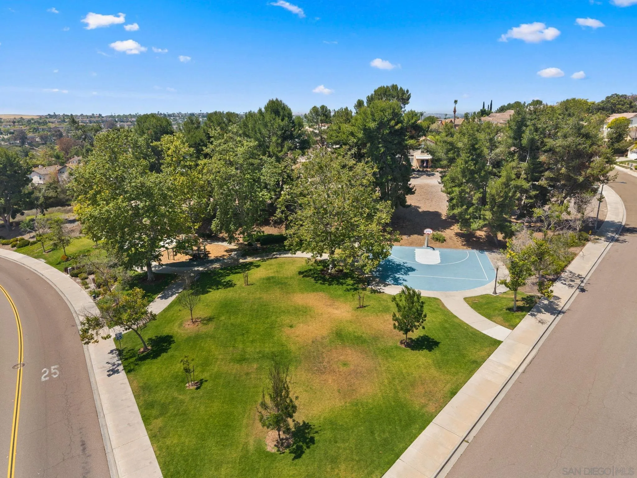 https://cdn.realtyfeed.com/cdn/127/260013518/f61345beac14526a59ac5bd11ff2c2ba.webp