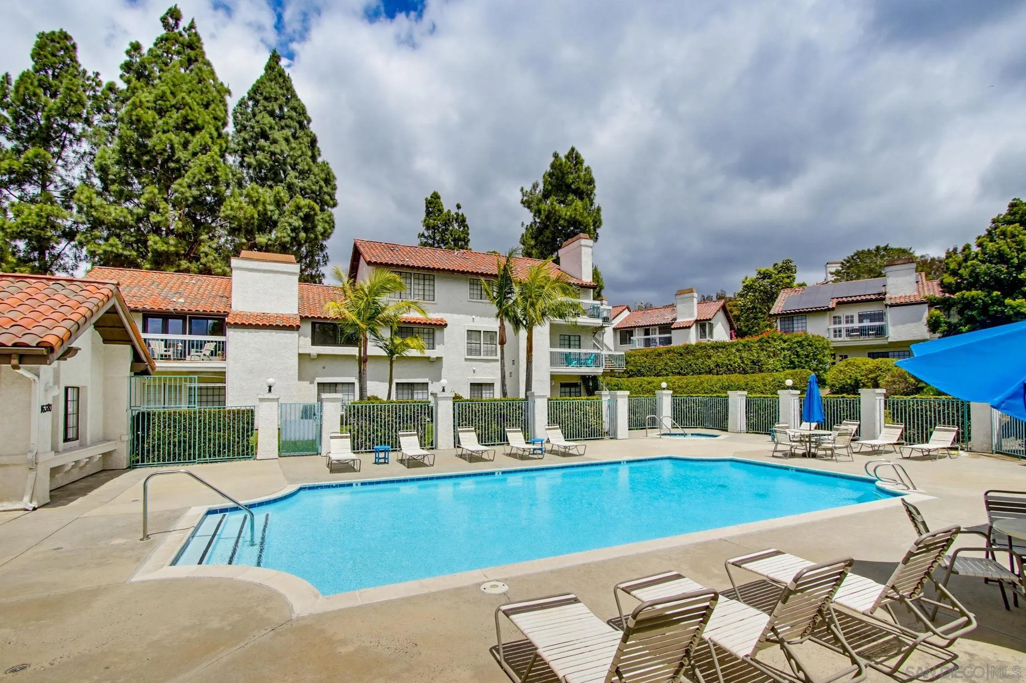 https://cdn.realtyfeed.com/cdn/127/260013522/64d3b322a5bf1e5bb495284b52c30cd2.webp
