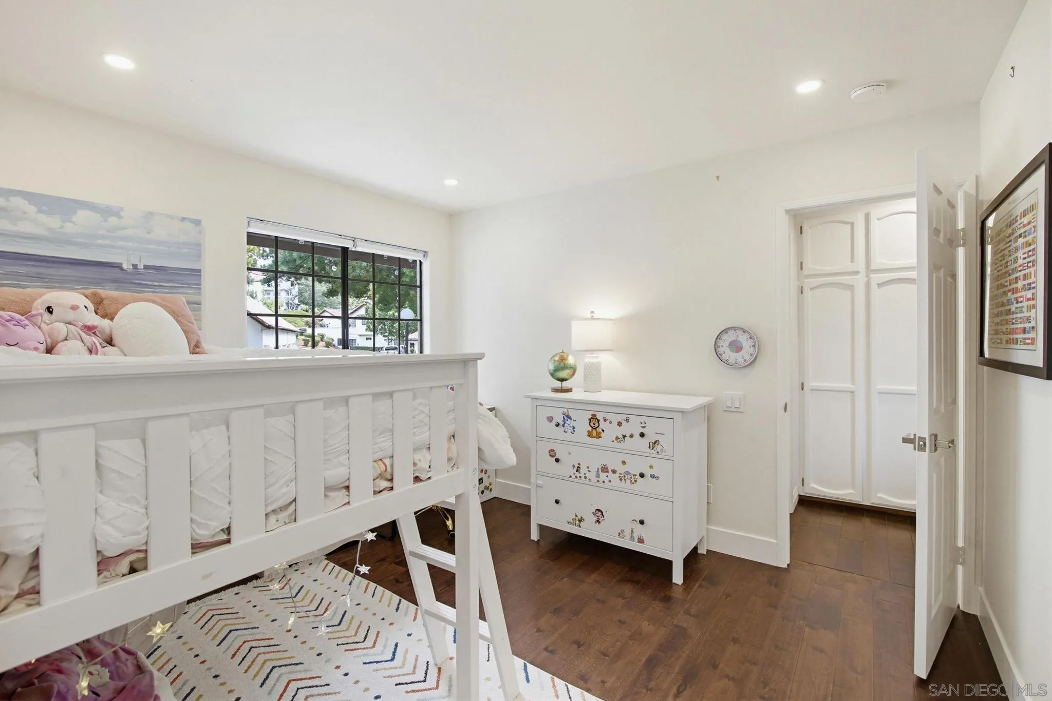 https://cdn.realtyfeed.com/cdn/127/260013522/72481ac94532f8b1894ec0a1f5adb5e1.webp