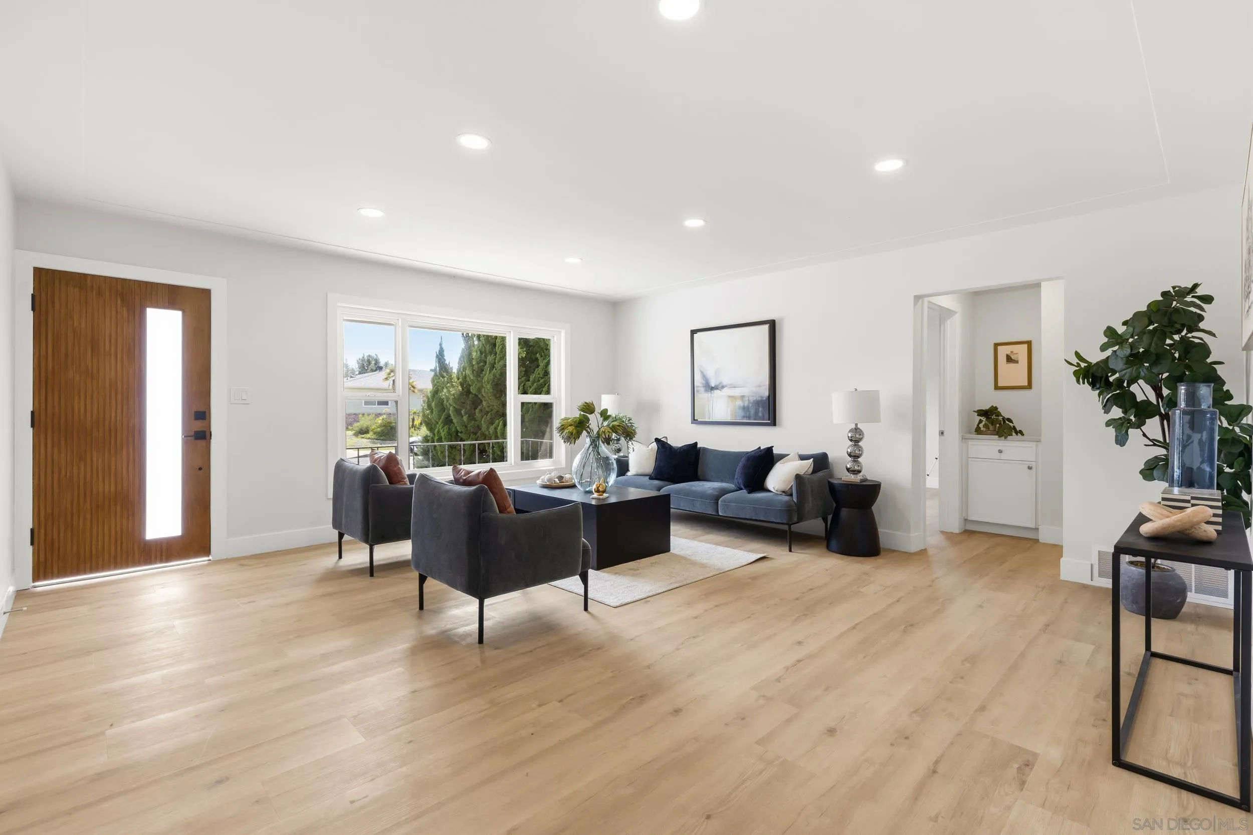 https://cdn.realtyfeed.com/cdn/127/260013524/82186476a654e018bf2d7228c4d92335.webp