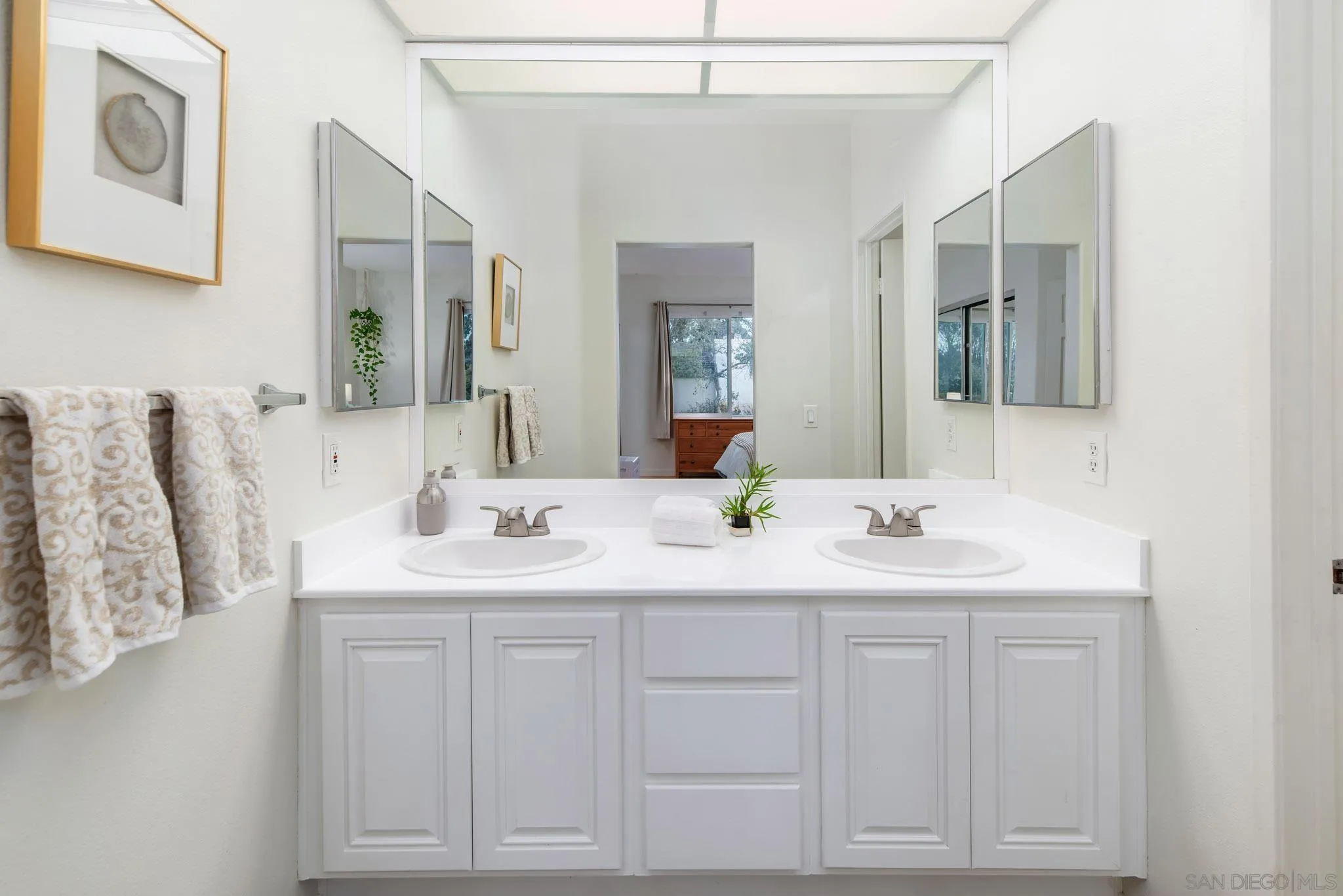 Photo #19: 260013526 Listing: Photo #19