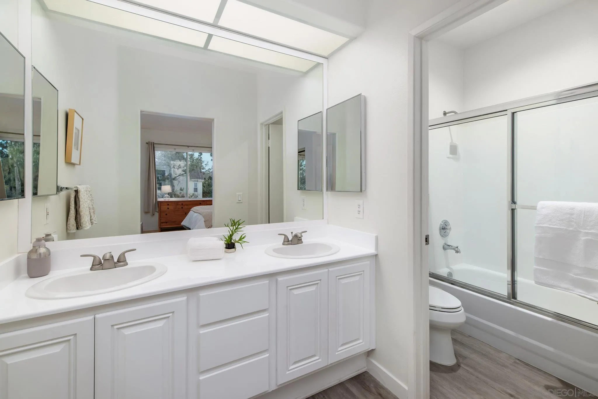 Photo #18: 260013526 Listing: Photo #18