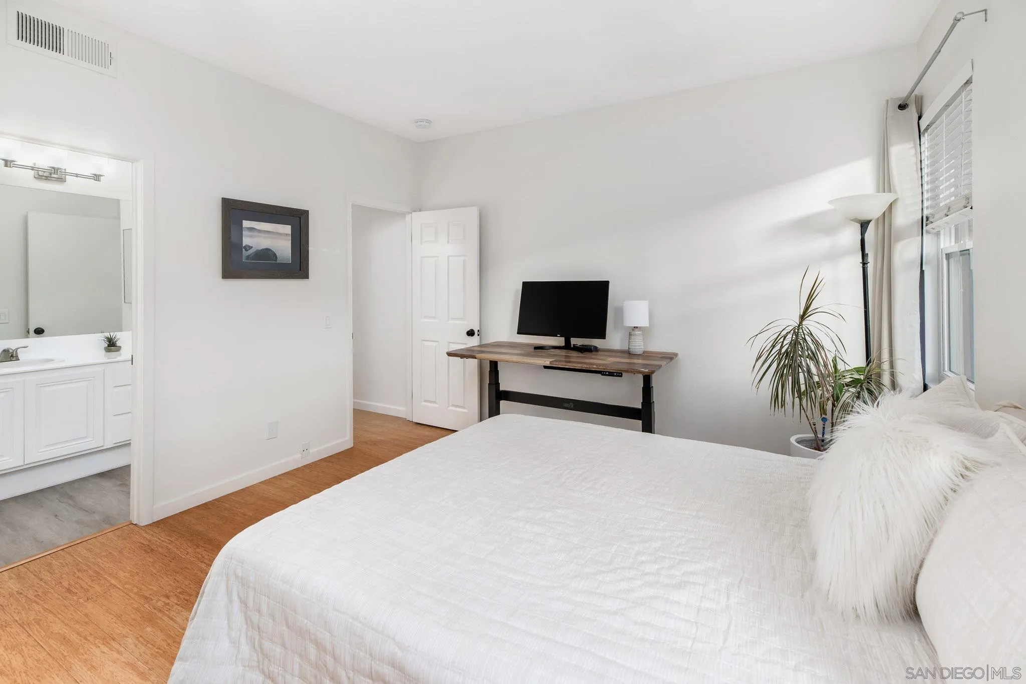 Photo #22: 260013526 Listing: Photo #22