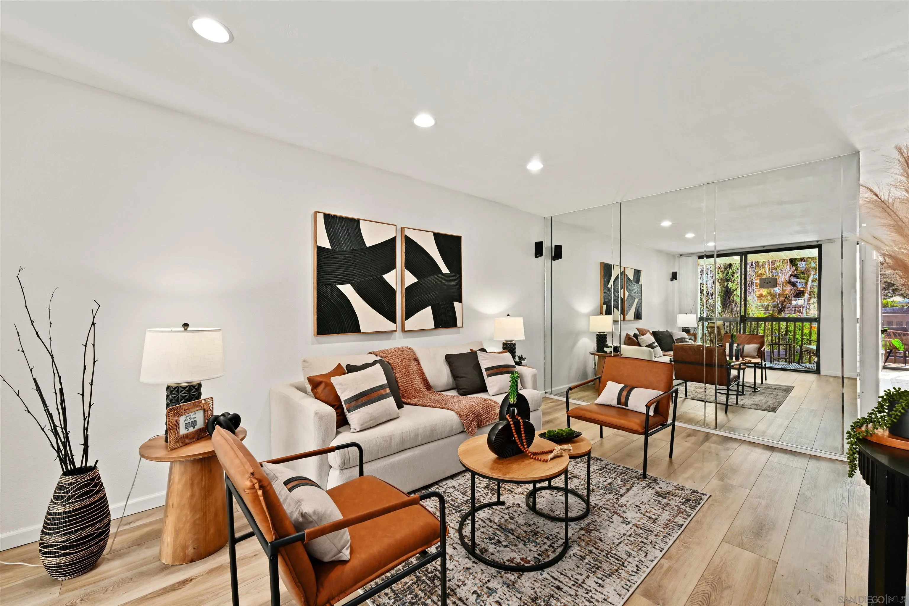 Photo #1: 260013531 Listing: Photo #1