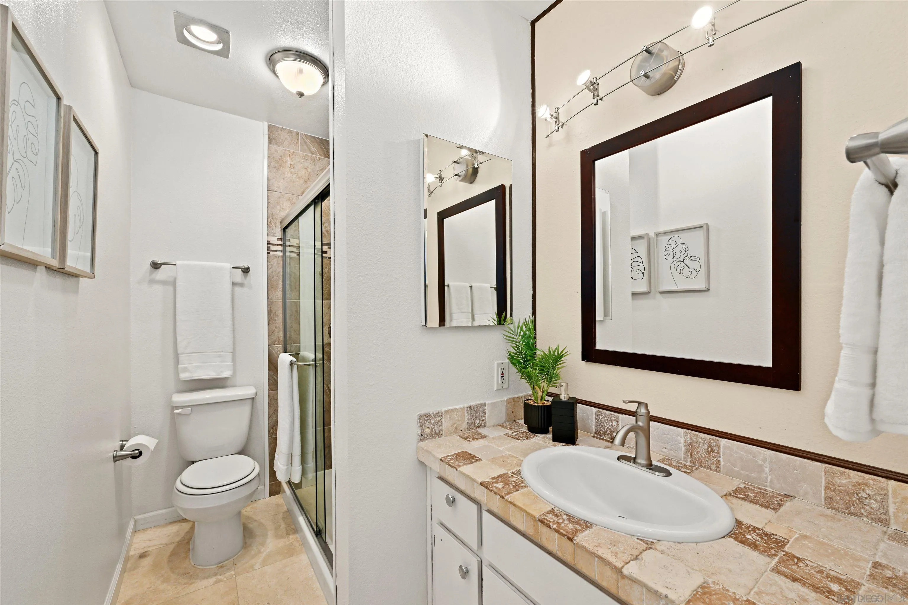 Photo #18: 260013531 Listing: Photo #18