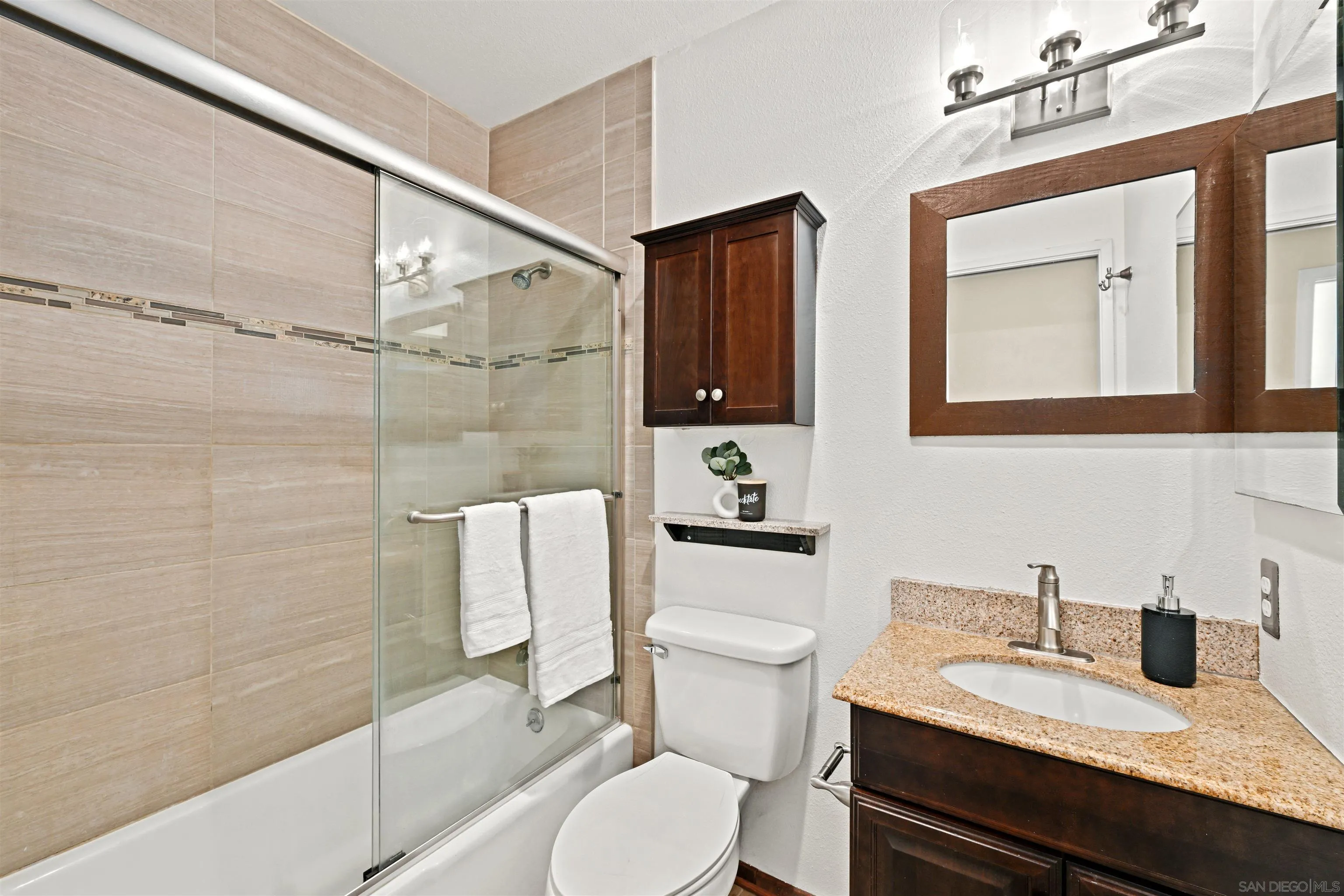 Photo #15: 260013531 Listing: Photo #15