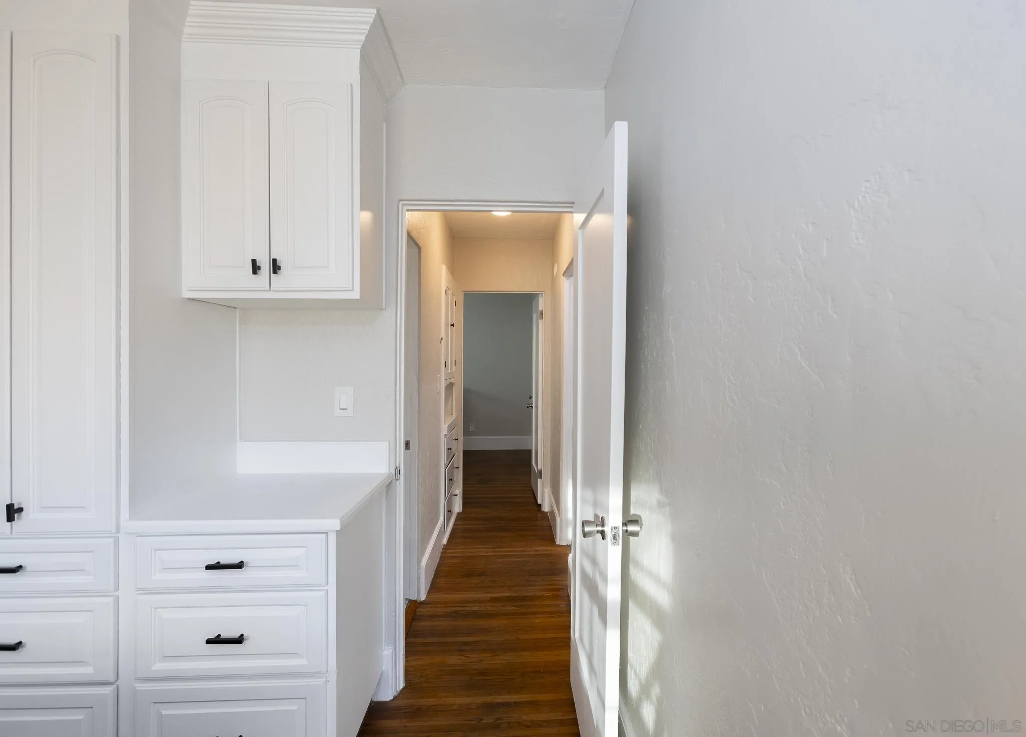 https://cdn.realtyfeed.com/cdn/127/260013532/2033c84f7725f52675f240b706123f1f.webp