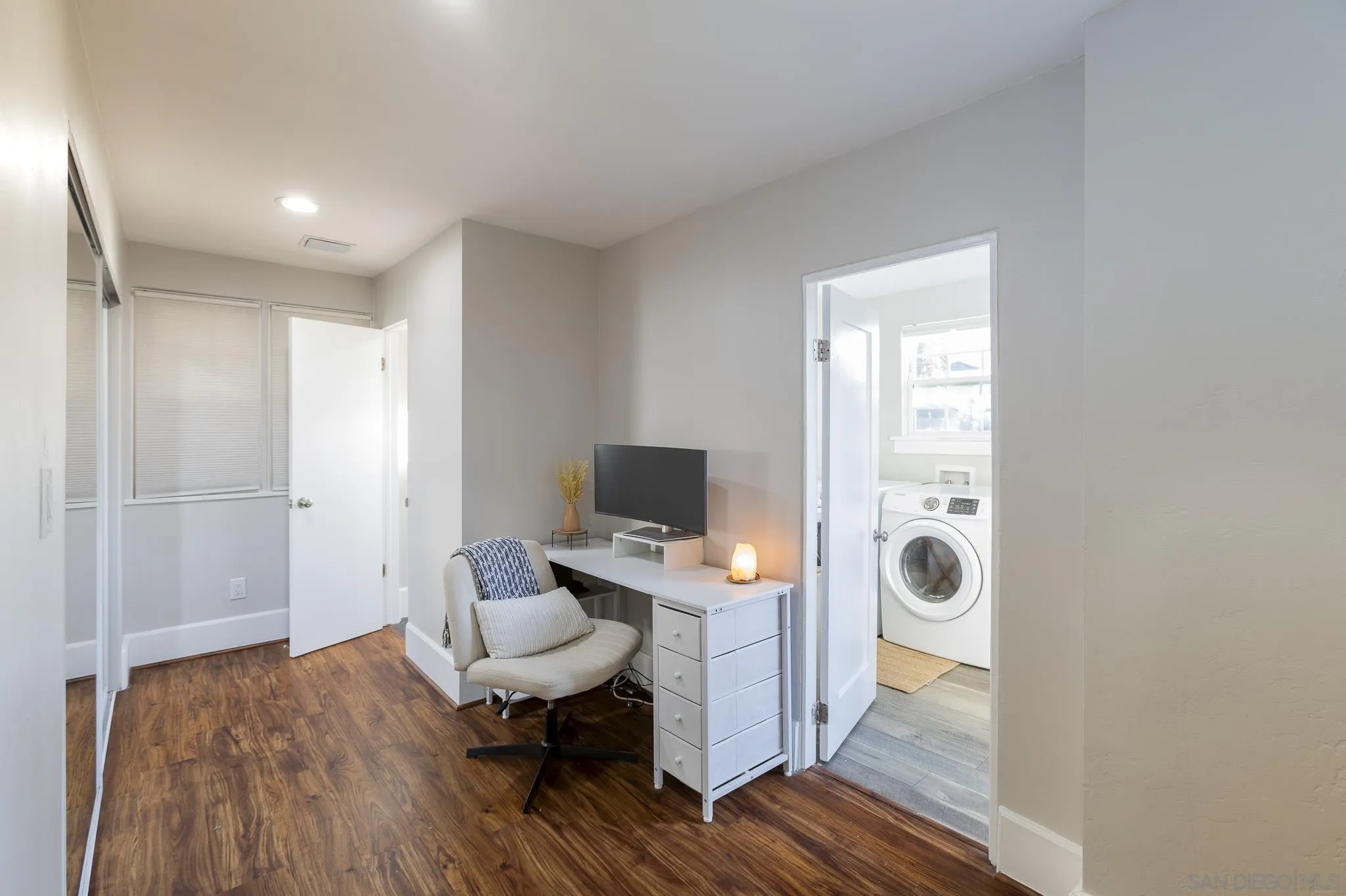https://cdn.realtyfeed.com/cdn/127/260013532/3a92c9b4bd06db7b056ebc72ee9791ef.webp
