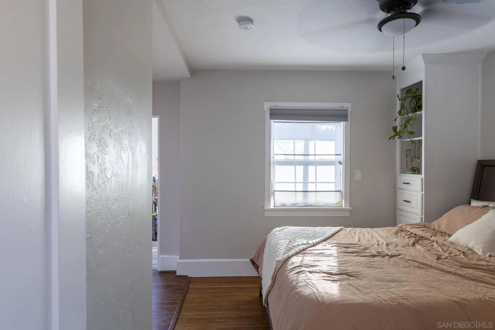 https://cdn.realtyfeed.com/cdn/127/260013532/593562b5c6fd3956558e415b3d9af4a9.webp
