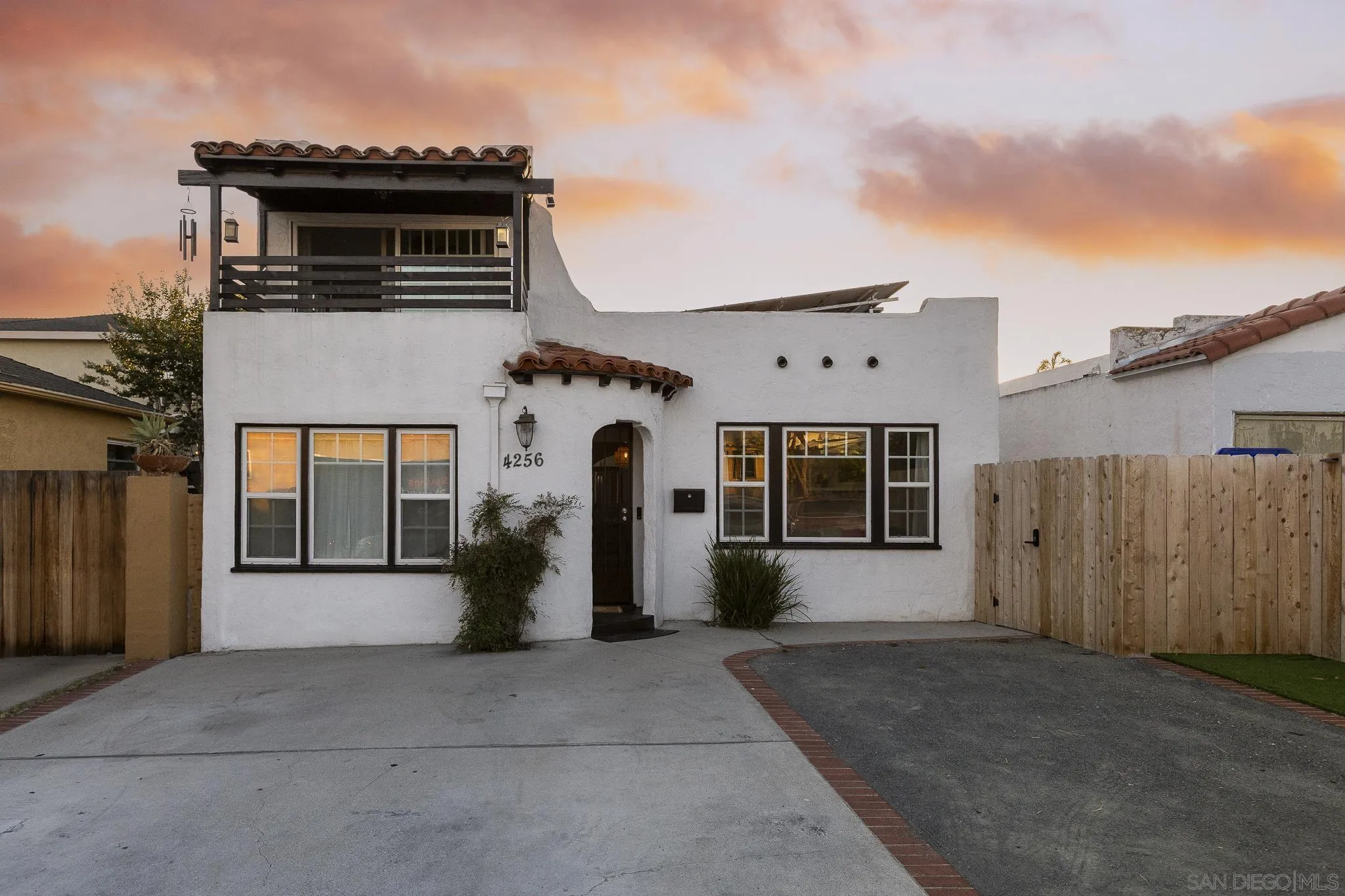 https://cdn.realtyfeed.com/cdn/127/260013532/925d76a37b88498c29851e555536ba7b.webp