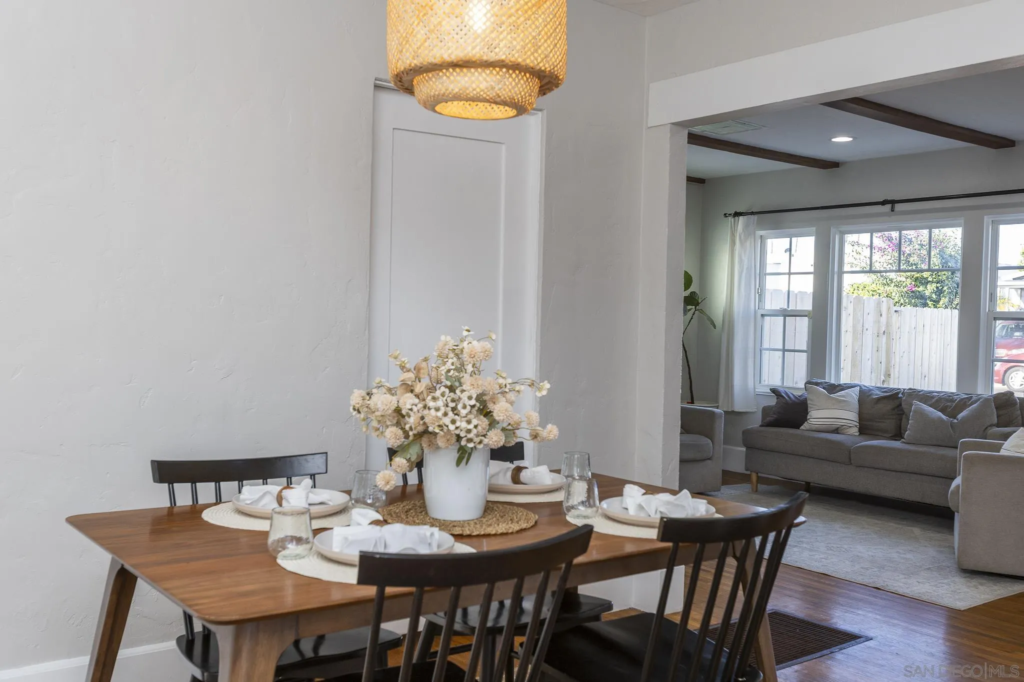 https://cdn.realtyfeed.com/cdn/127/260013532/940c594e661d24c5fde04e018839470f.webp