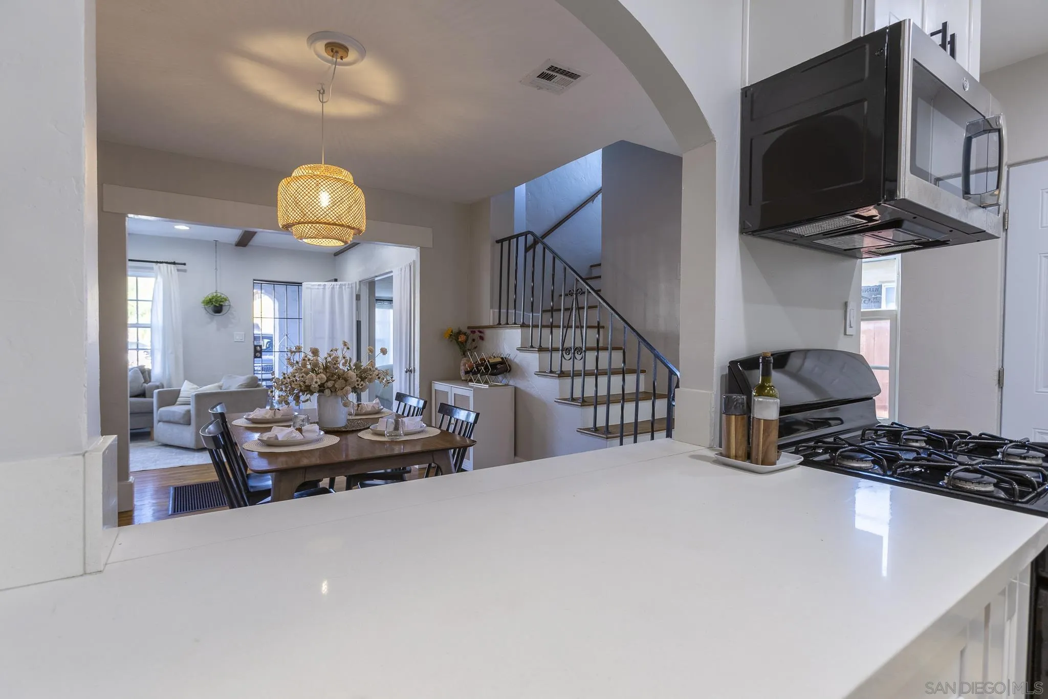 https://cdn.realtyfeed.com/cdn/127/260013532/da5d1e303f2891cd289b95a10aaf6fc5.webp