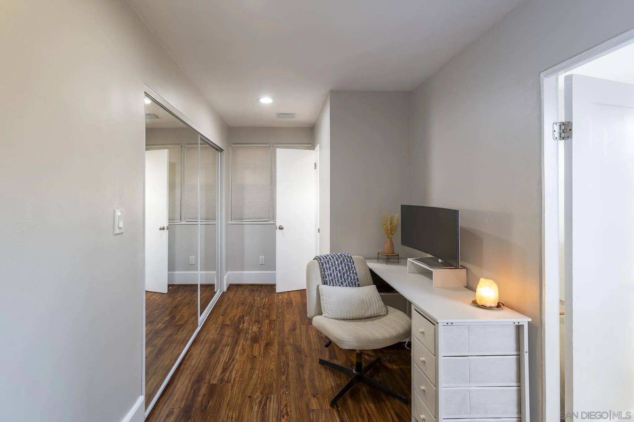 https://cdn.realtyfeed.com/cdn/127/260013532/e696303b252b28f87a6b944f6541d3e6.webp