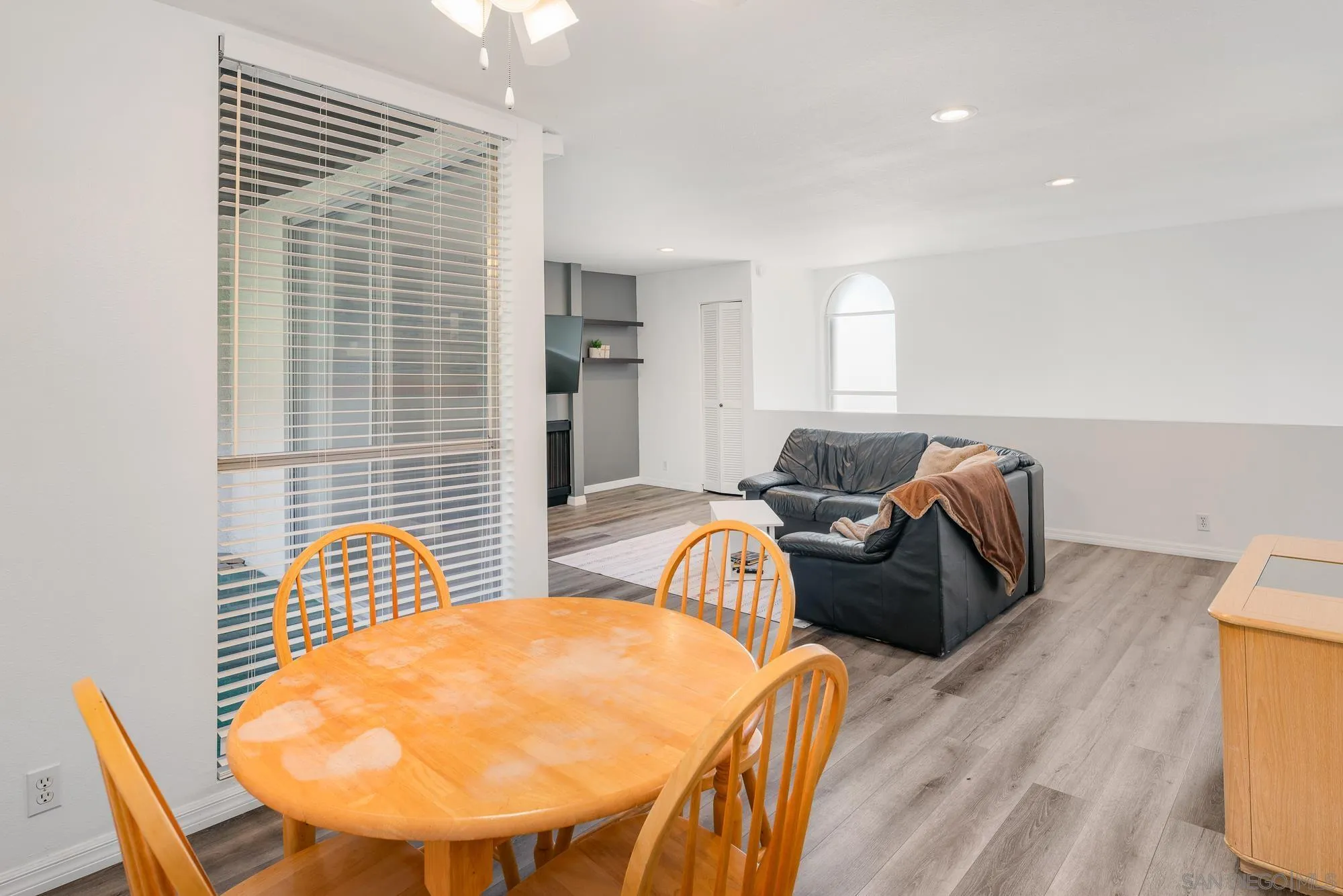 Photo #9: 260013533 Listing: Photo #9