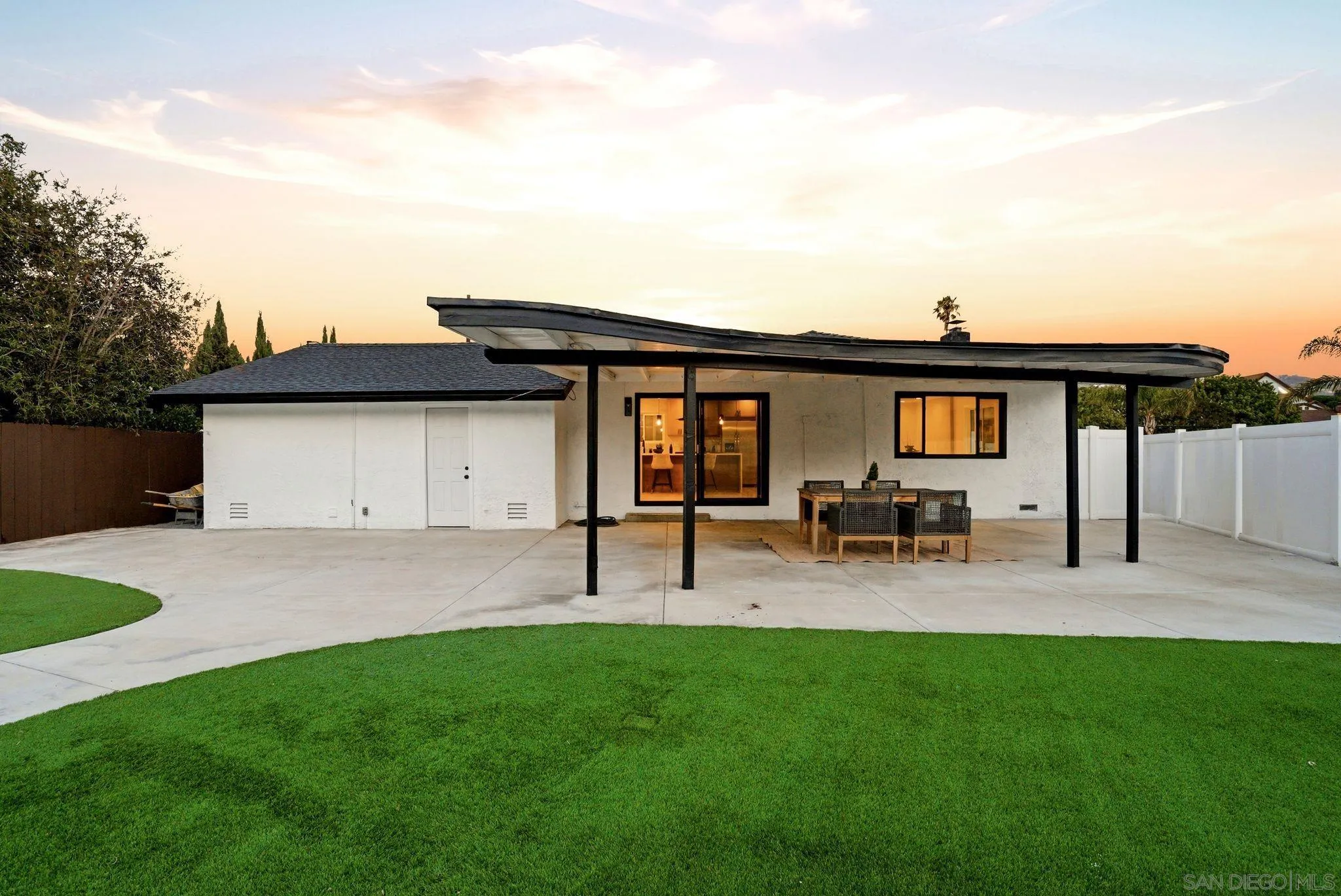 https://cdn.realtyfeed.com/cdn/127/260013535/3a3f7d489bcc7478e6b5720c6eb89d52.webp